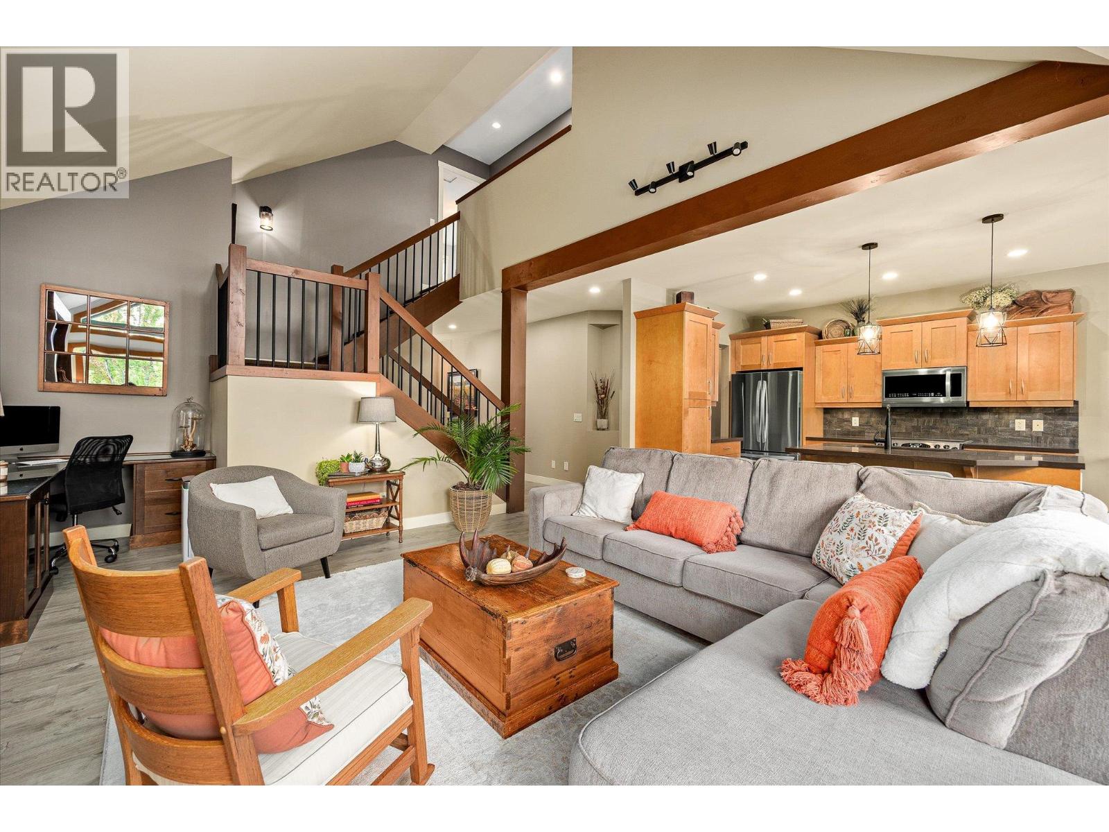  2551 Paramount Drive, West Kelowna
