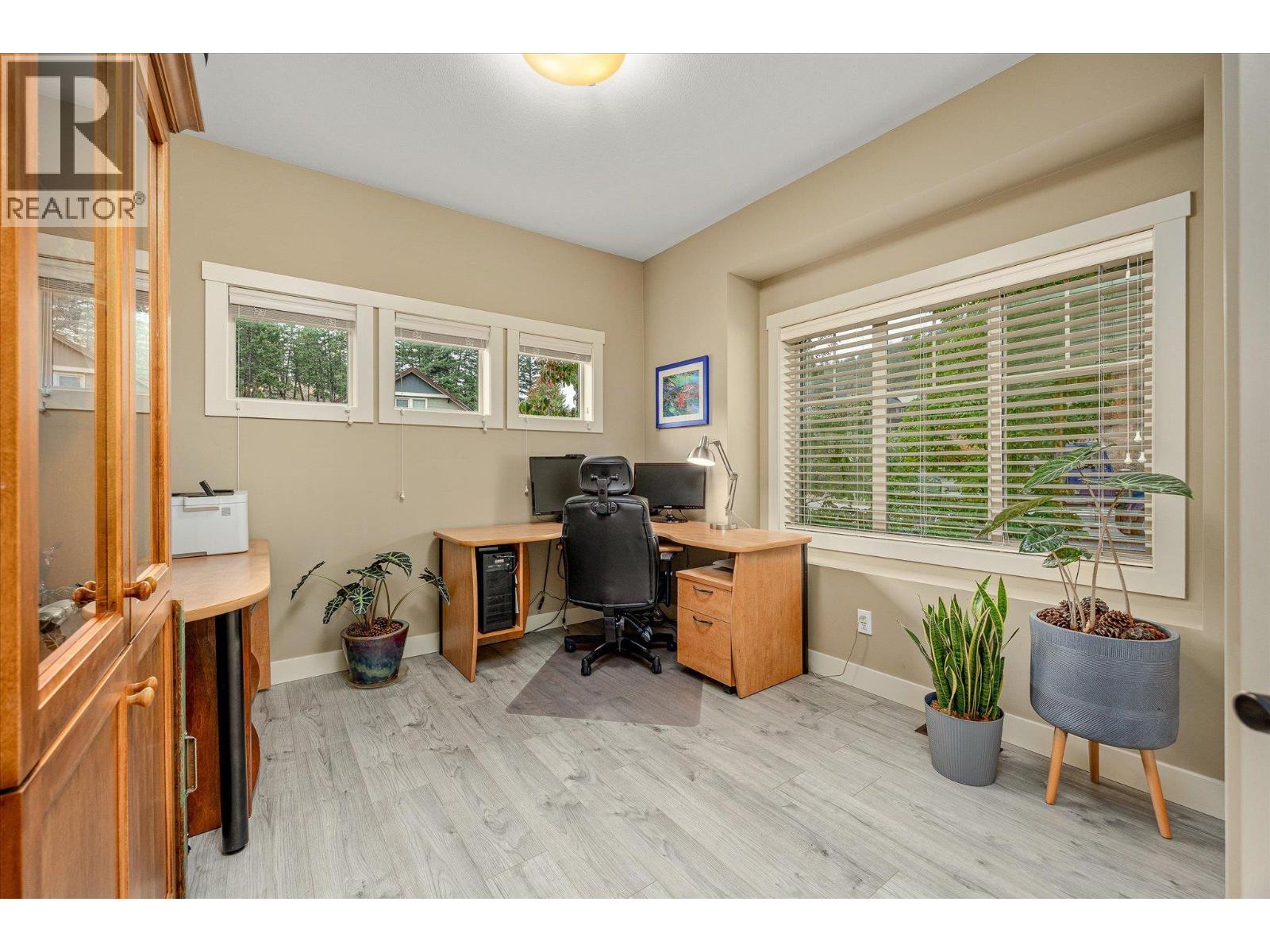  2551 Paramount Drive, West Kelowna