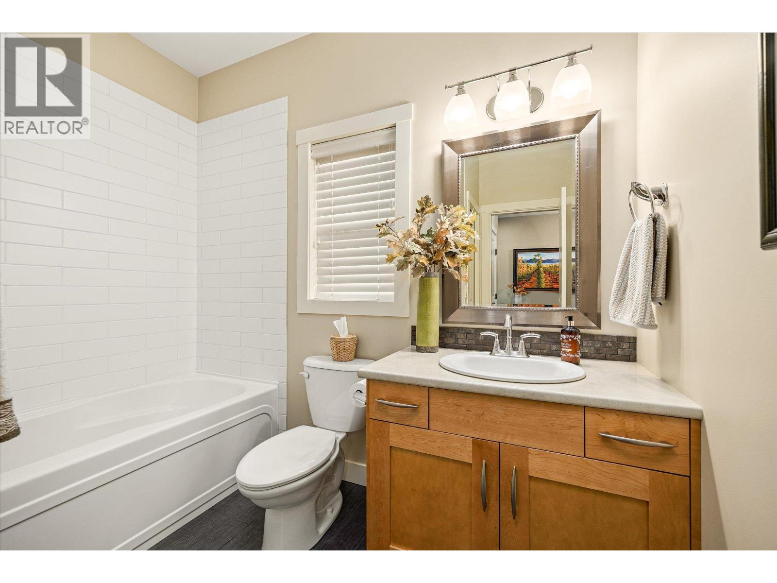  2551 Paramount Drive, West Kelowna