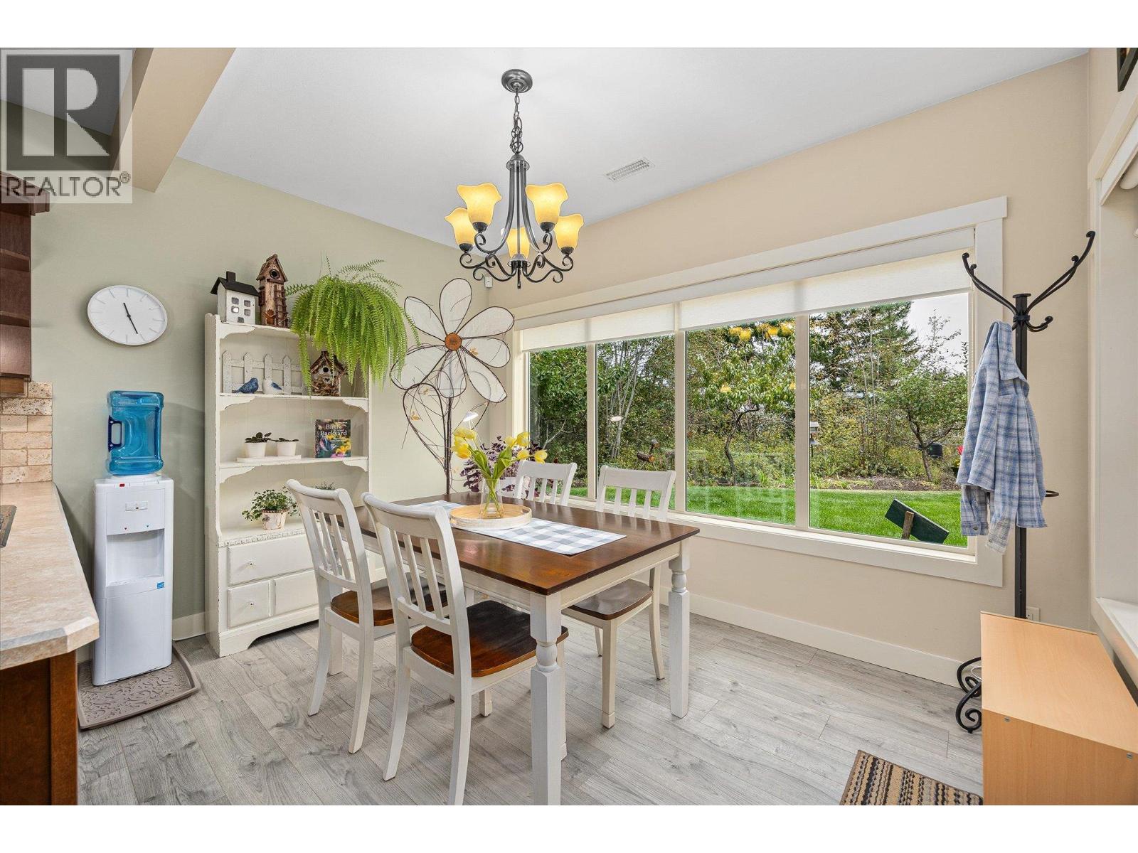  2551 Paramount Drive, West Kelowna