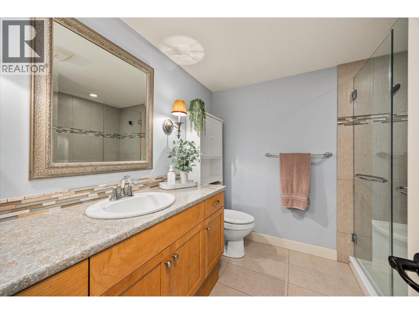  2551 Paramount Drive, West Kelowna