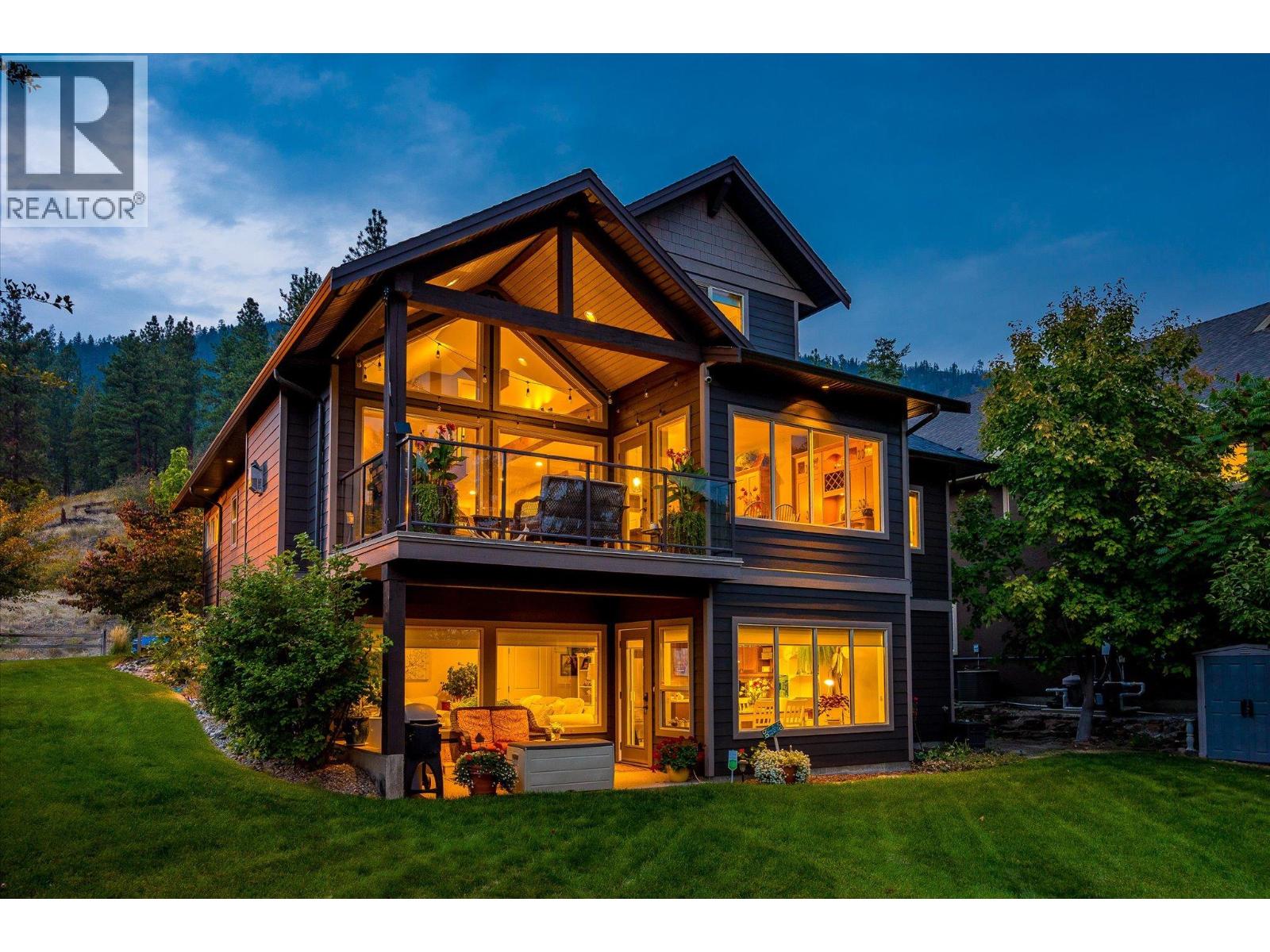  2551 Paramount Drive, West Kelowna