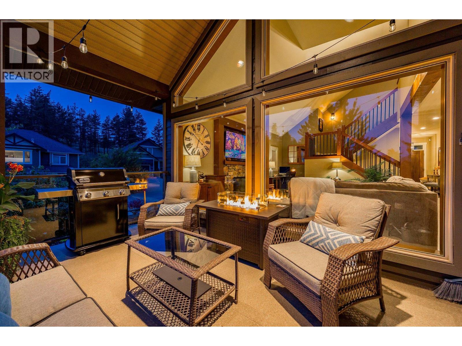  2551 Paramount Drive, West Kelowna
