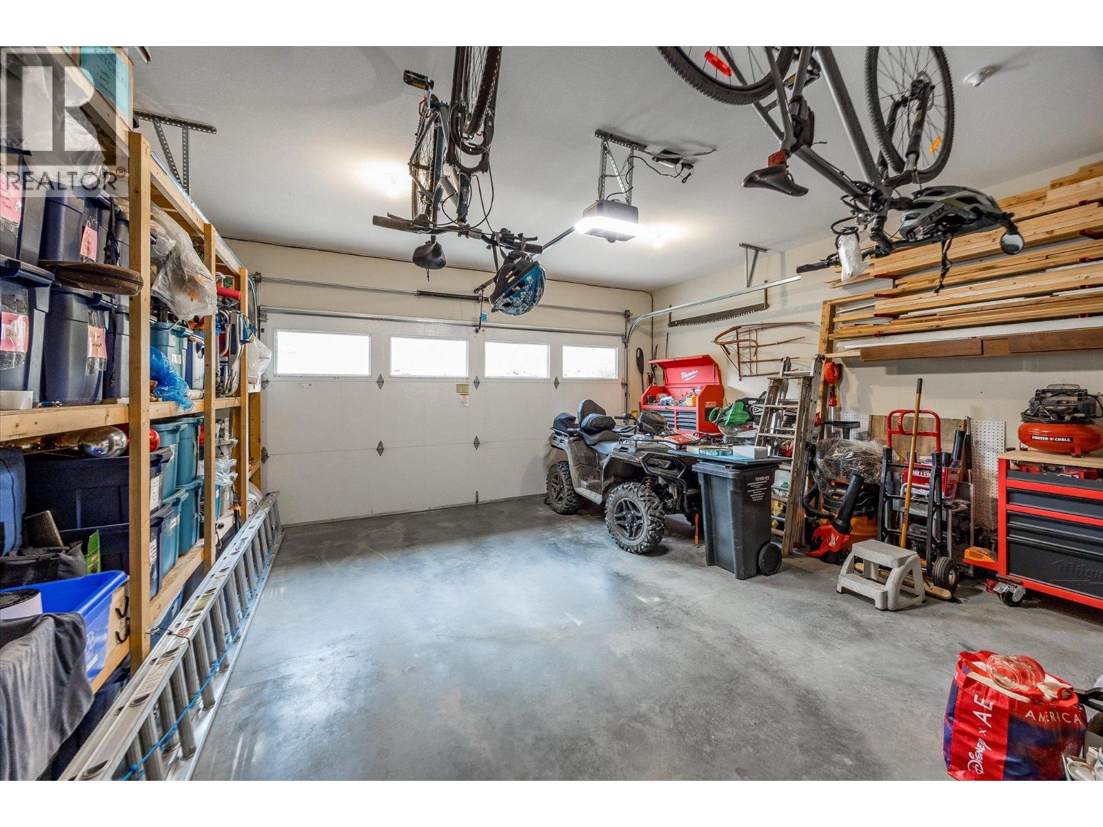  2551 Paramount Drive, West Kelowna