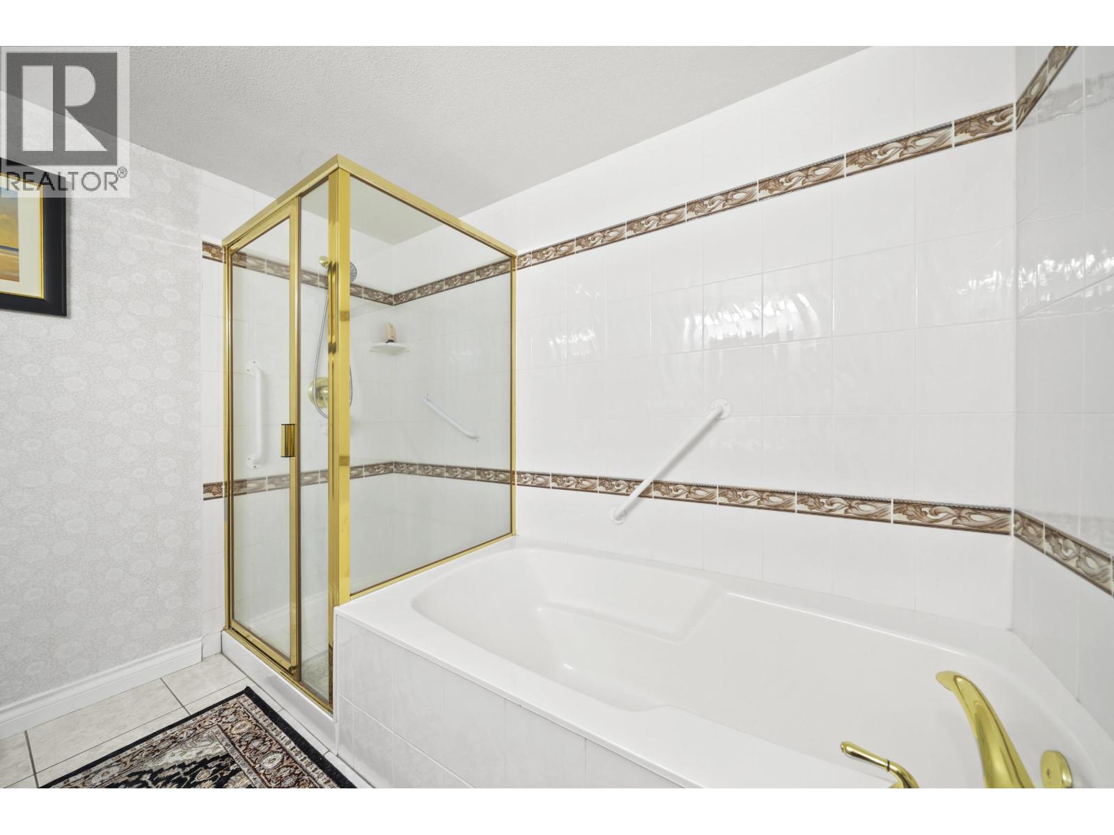#204-1250 55 Street, Delta