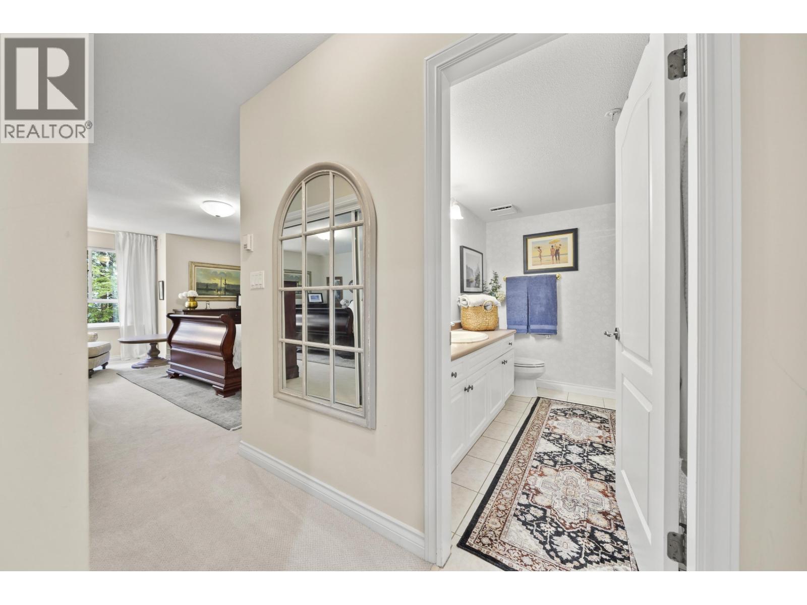 #204-1250 55 Street, Delta