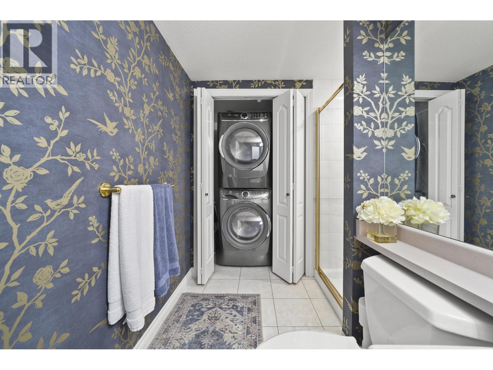#204-1250 55 Street, Delta
