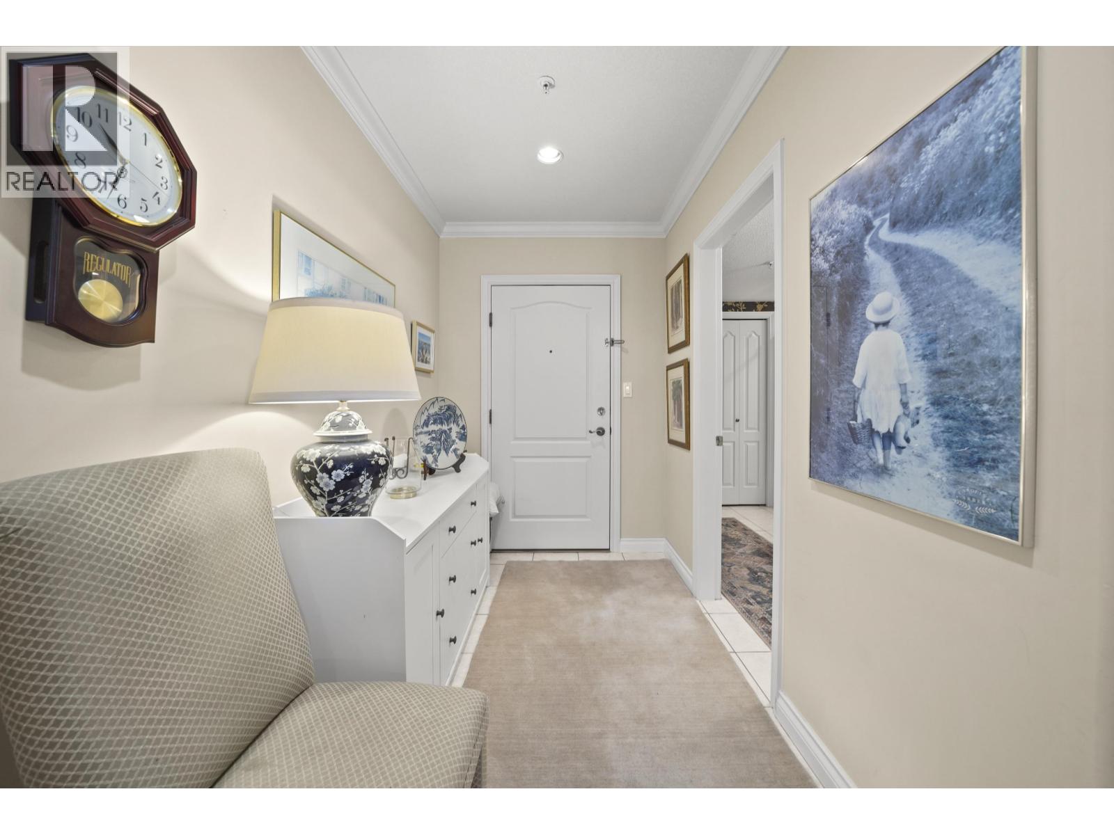 #204-1250 55 Street, Delta
