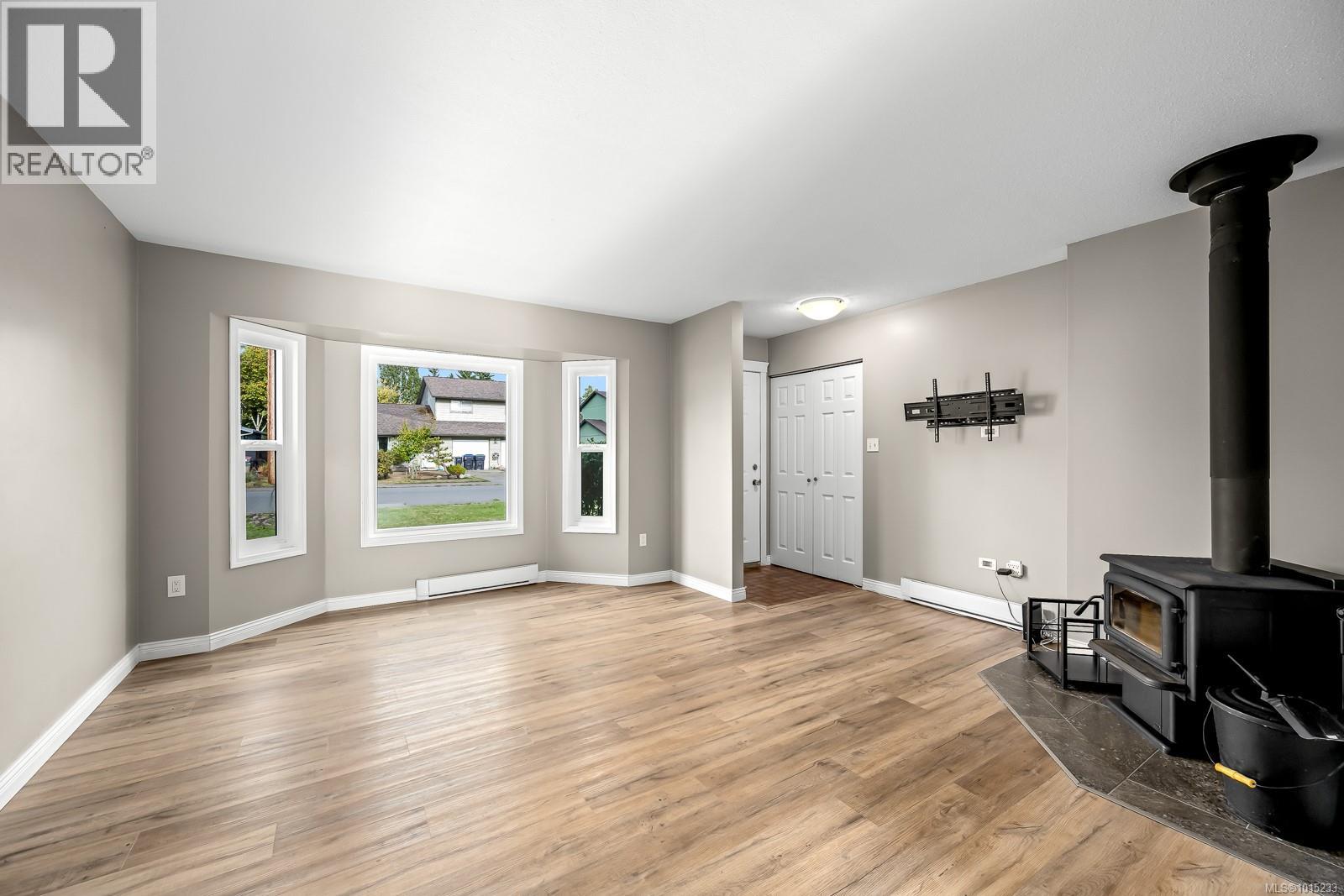 2391 Tull Ave, Courtenay