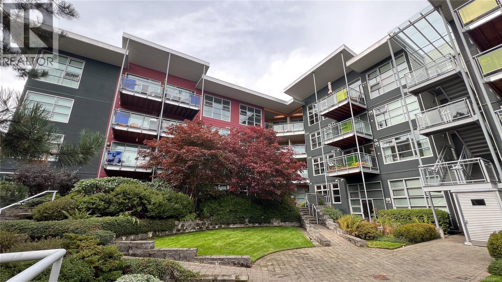 111 797 Tyee Rd, Victoria