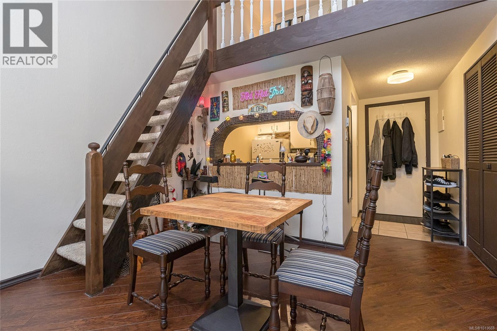 407 1009 McKenzie Avenue, Saanich