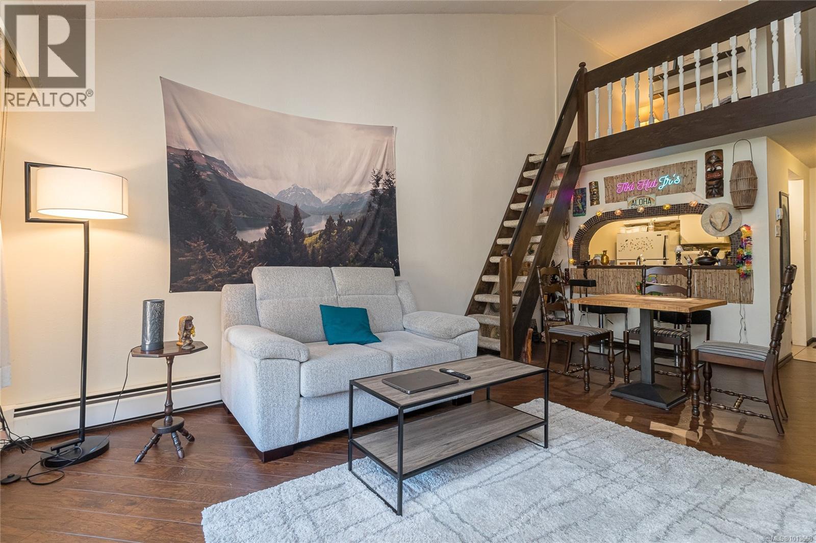 407 1009 McKenzie Avenue, Saanich