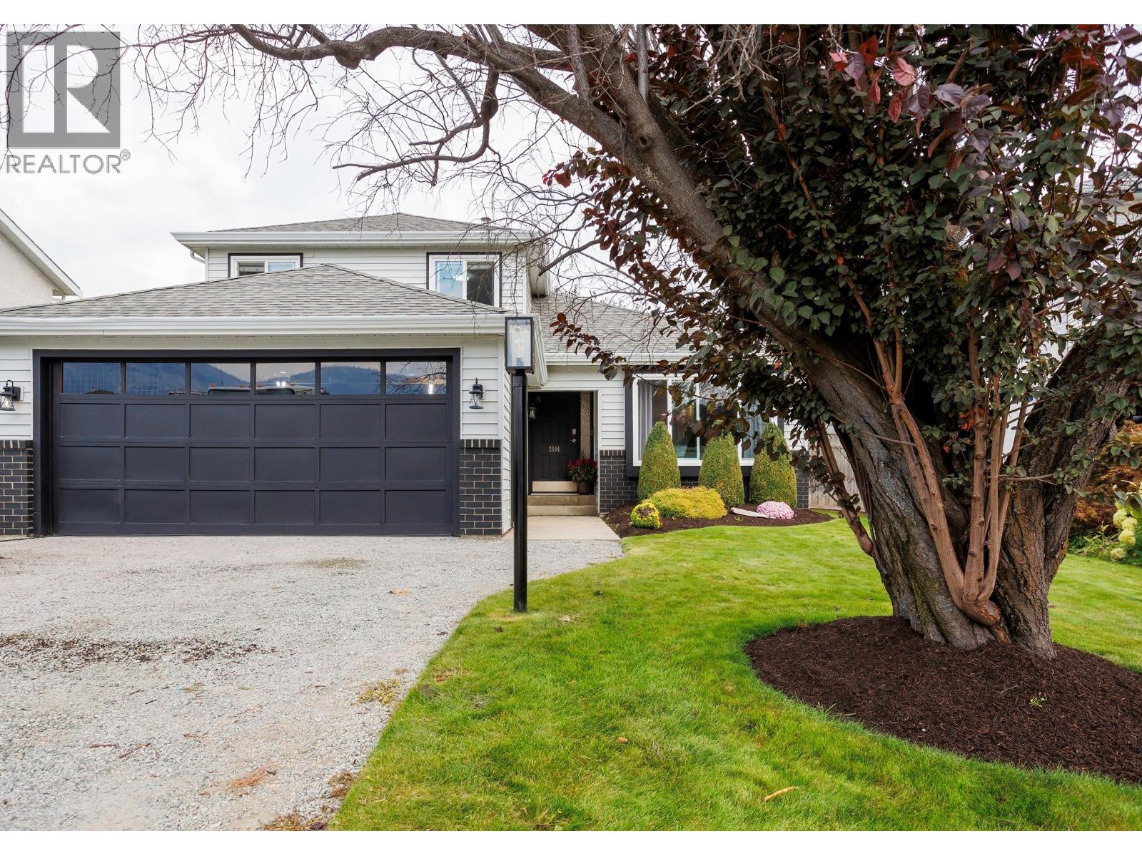  2614 Applegreen Court, West Kelowna