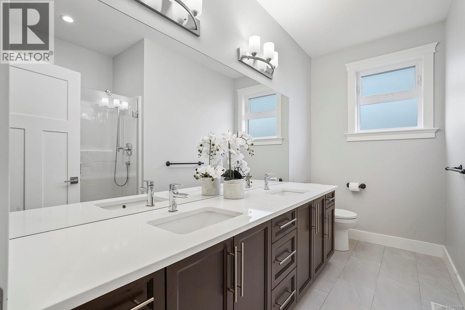436 Ridgefield Dr, Parksville