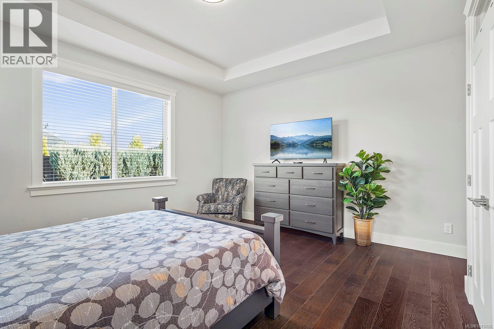 436 Ridgefield Dr, Parksville