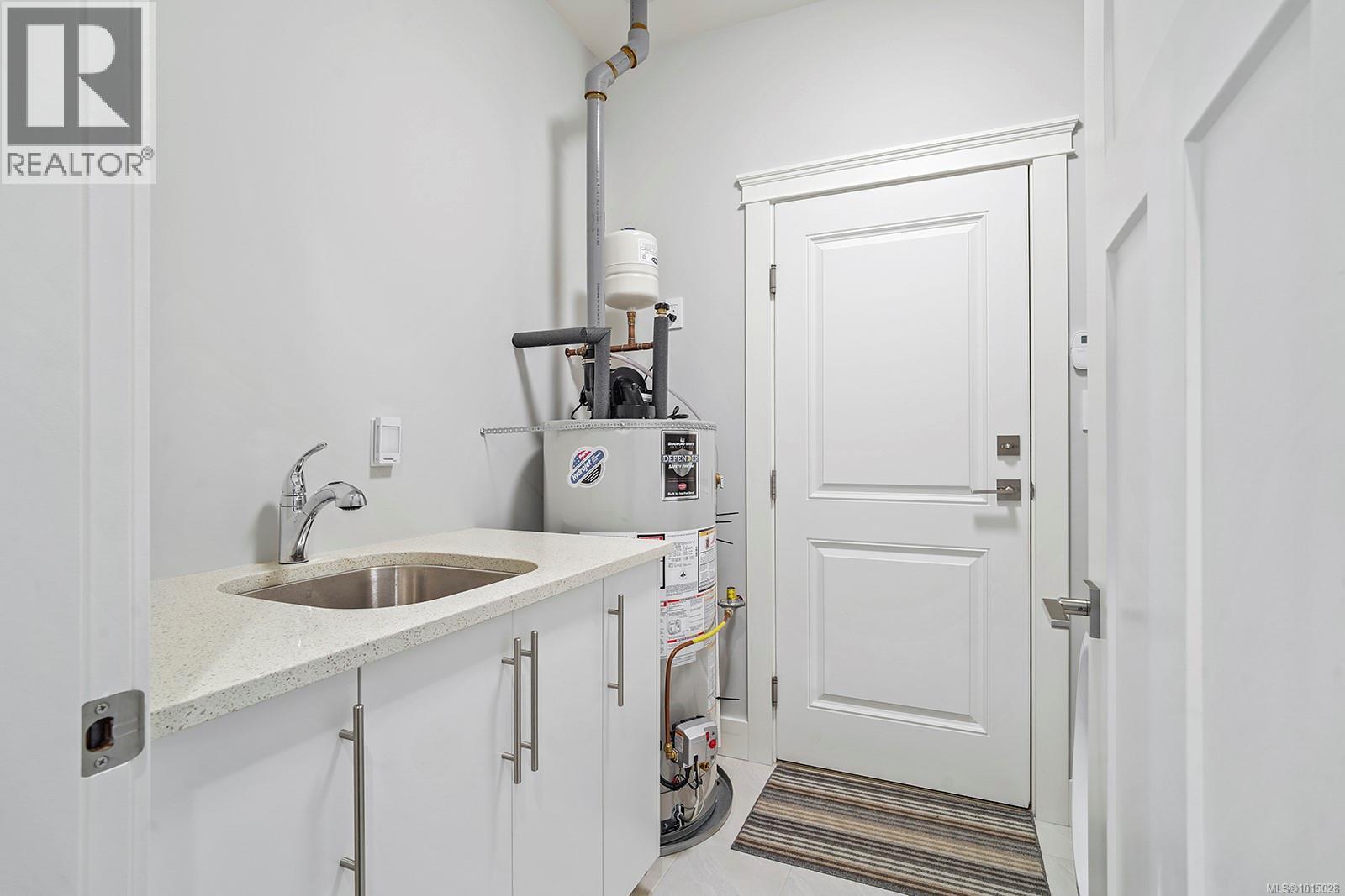 436 Ridgefield Dr, Parksville