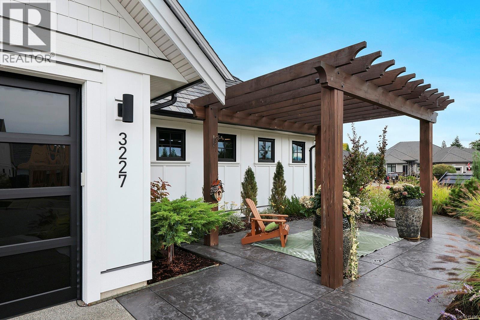 3227 Winchester Ave, Courtenay