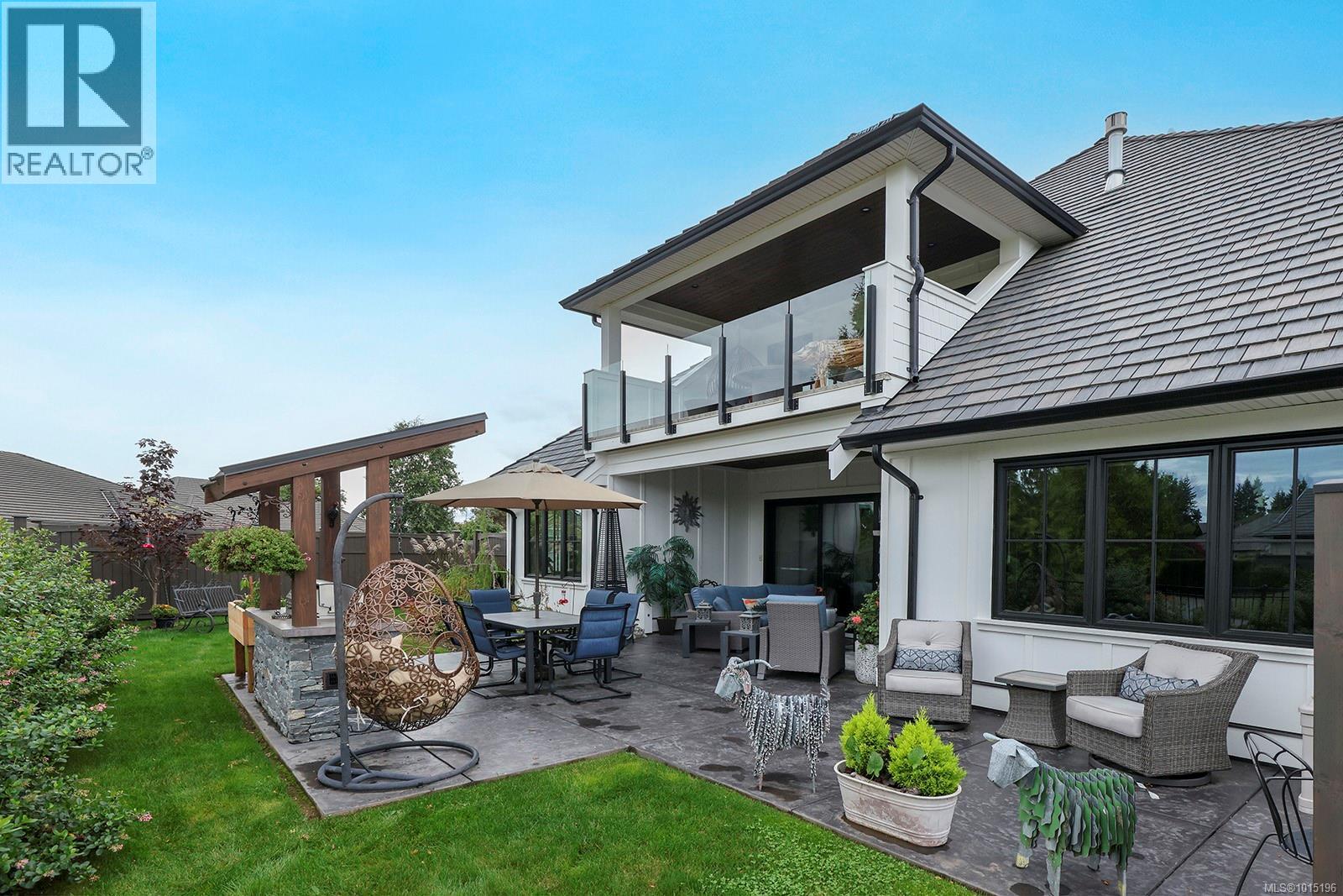 3227 Winchester Ave, Courtenay