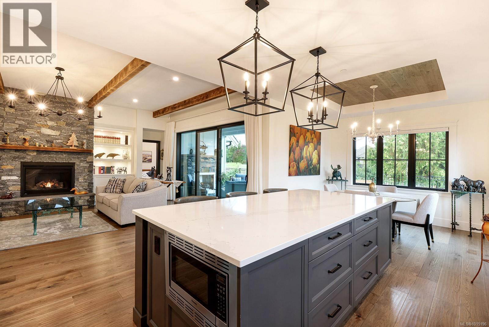 3227 Winchester Ave, Courtenay