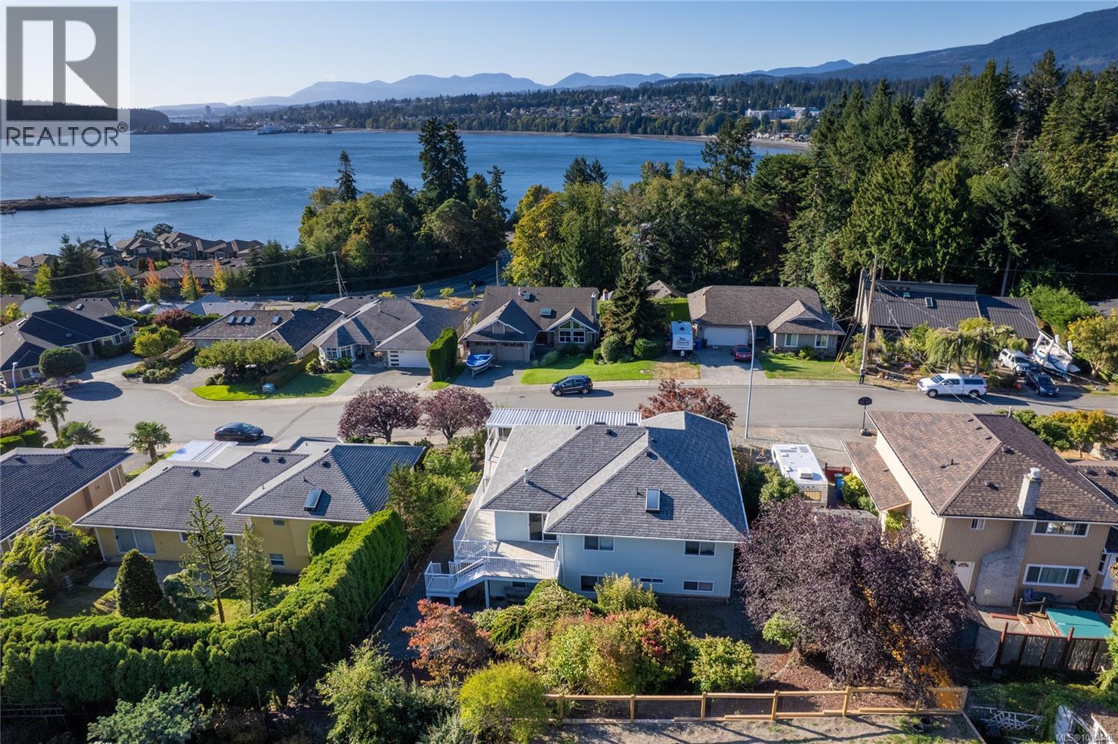 1454 Rose Ann Dr, Nanaimo