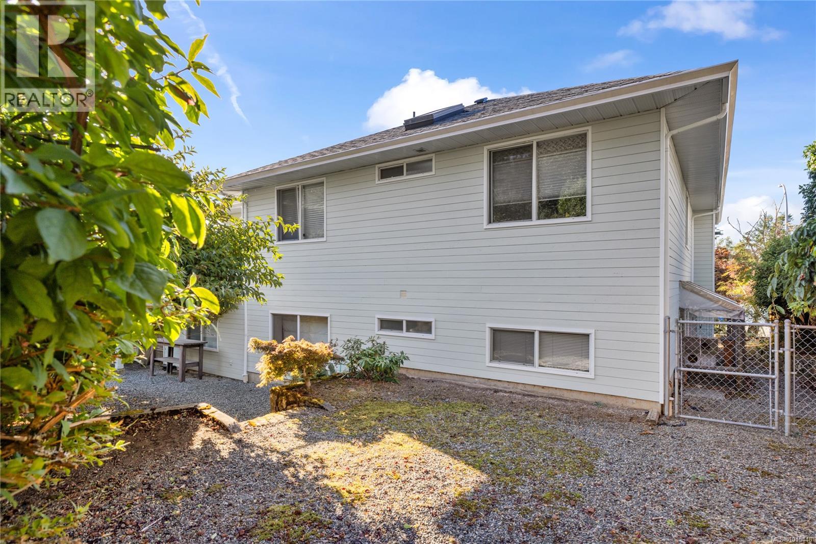 1454 Rose Ann Dr, Nanaimo