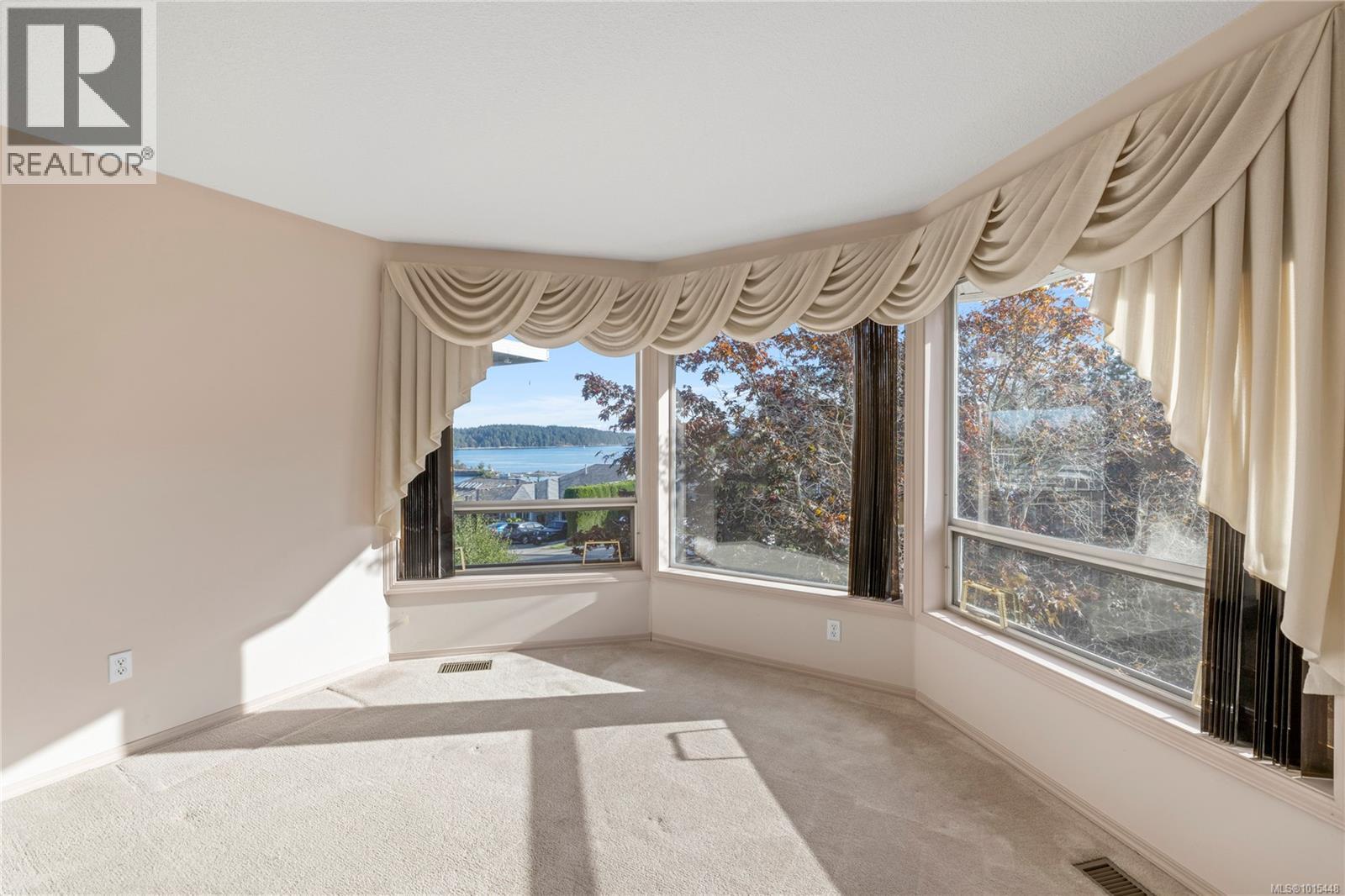 1454 Rose Ann Dr, Nanaimo