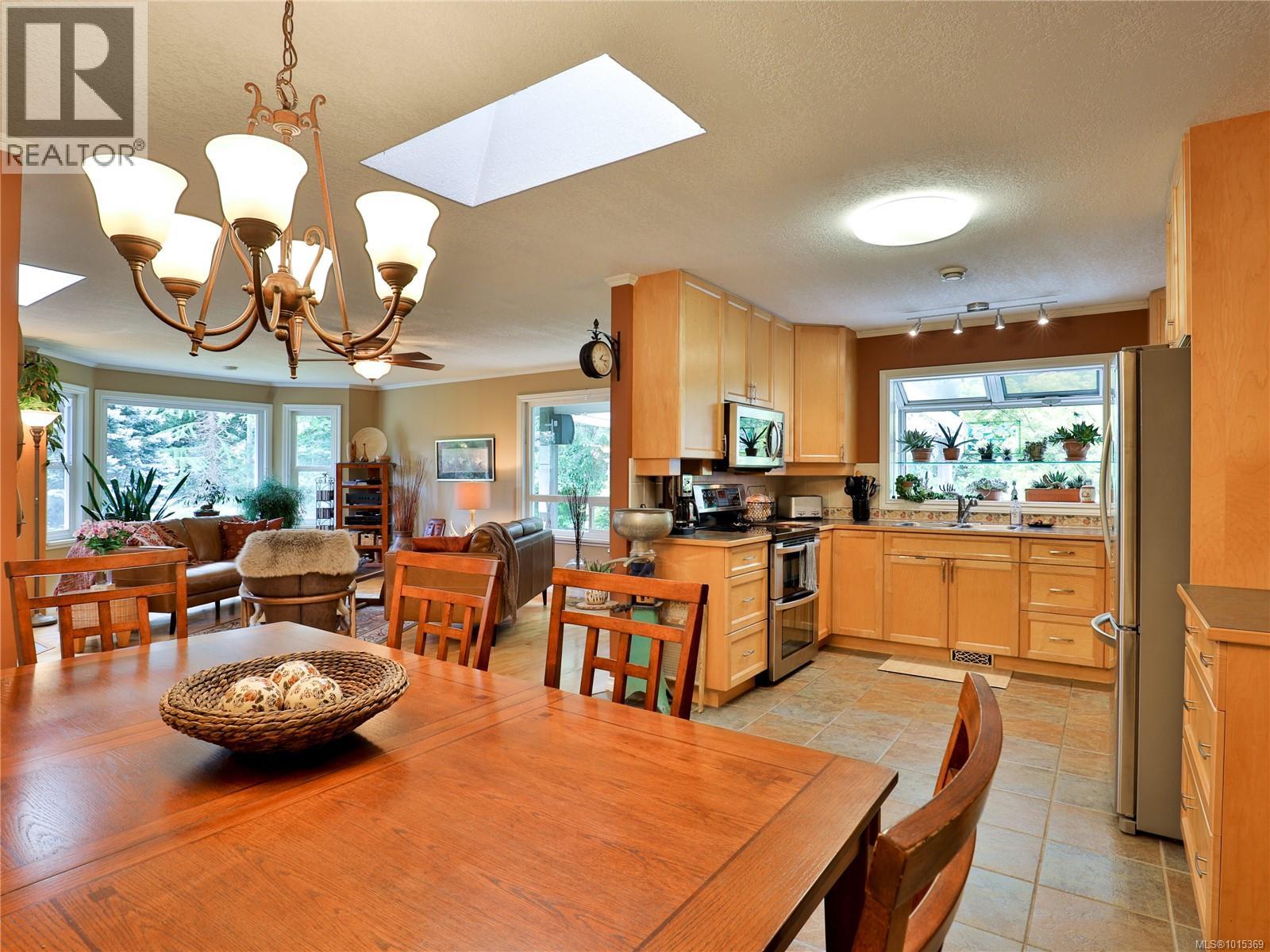 1554 Shaldor Pl, Nanaimo