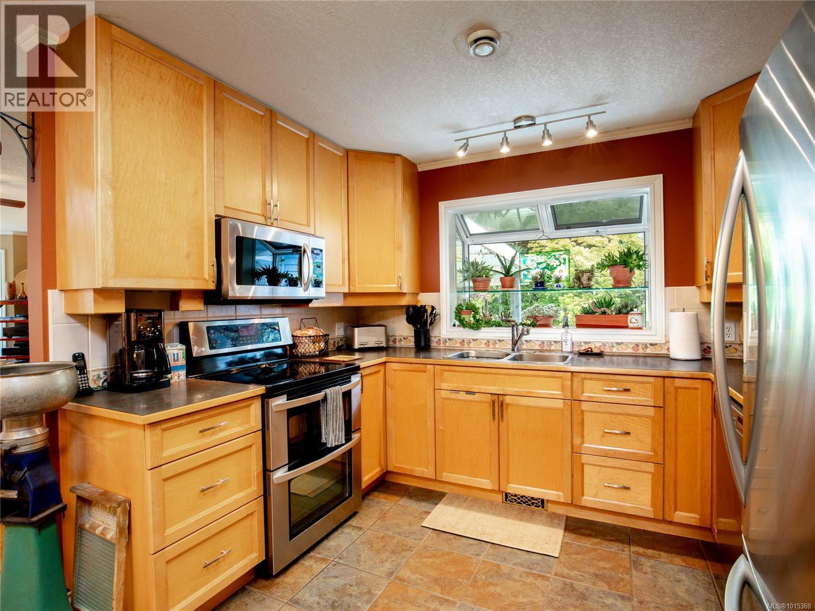 1554 Shaldor Pl, Nanaimo