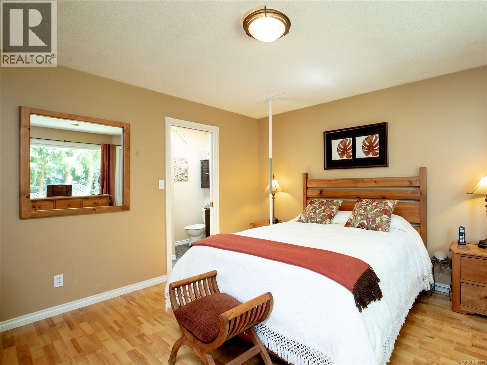 1554 Shaldor Pl, Nanaimo