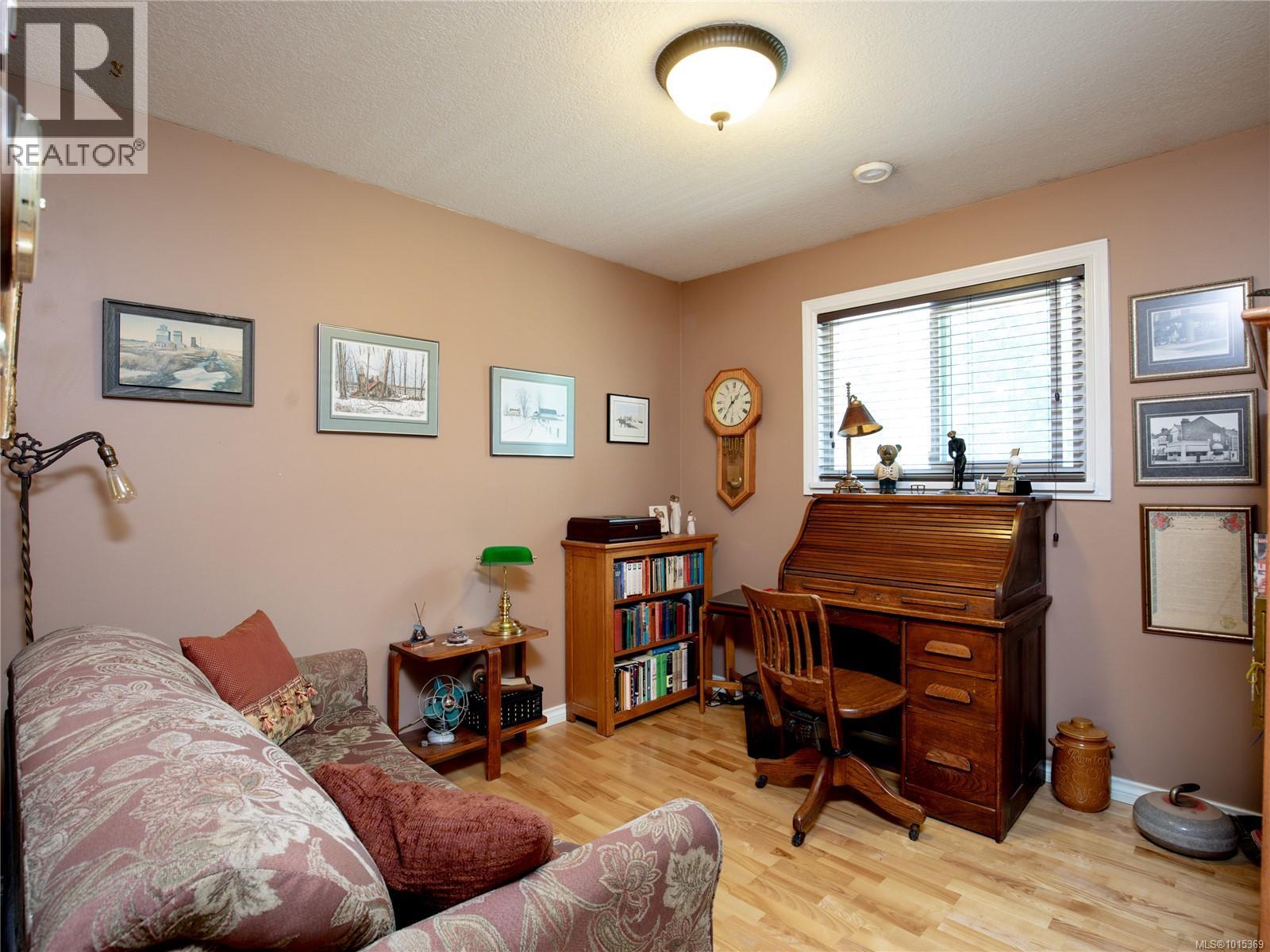 1554 Shaldor Pl, Nanaimo