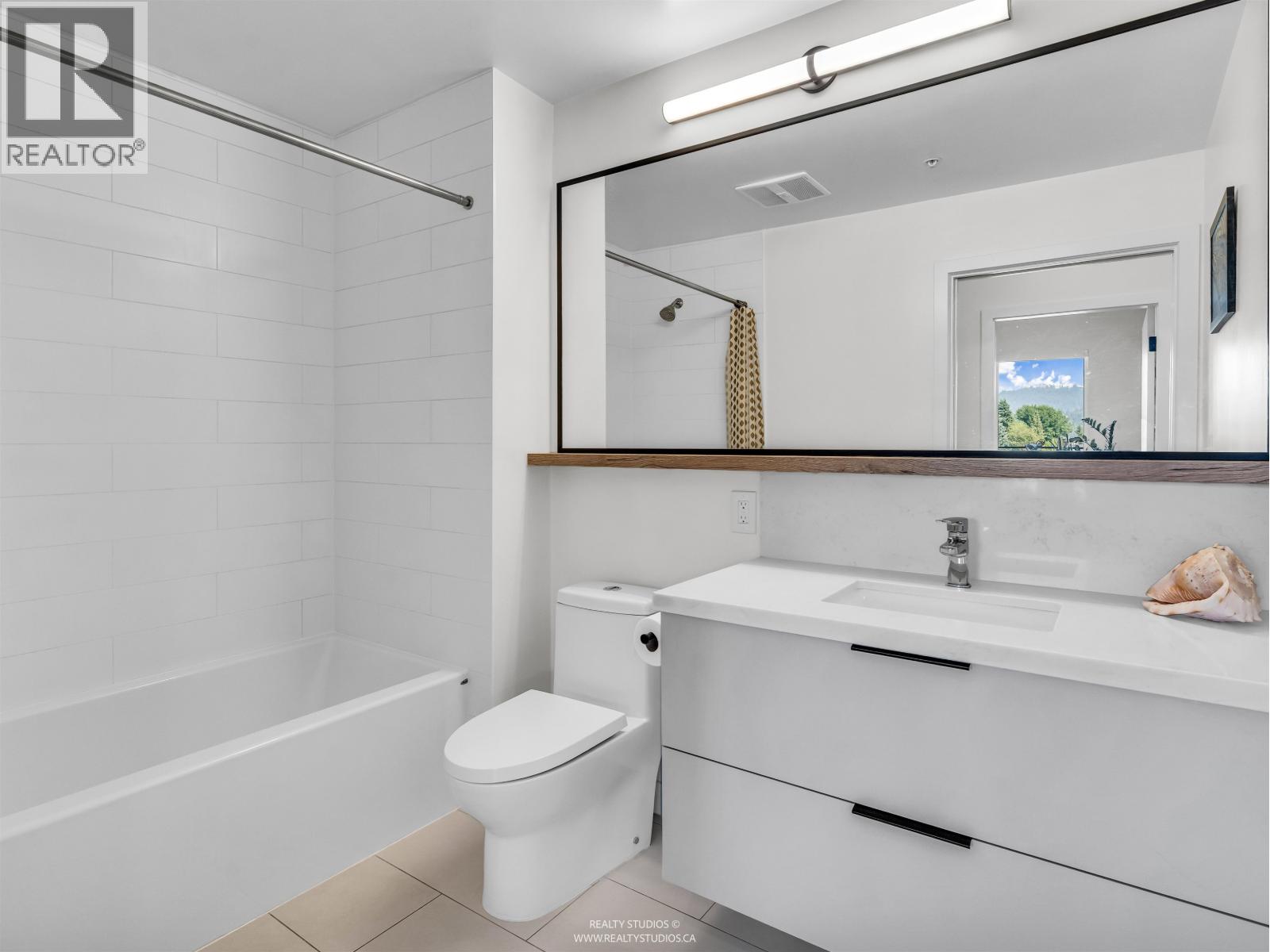 608 3018 ST GEORGE STREET, Port Moody