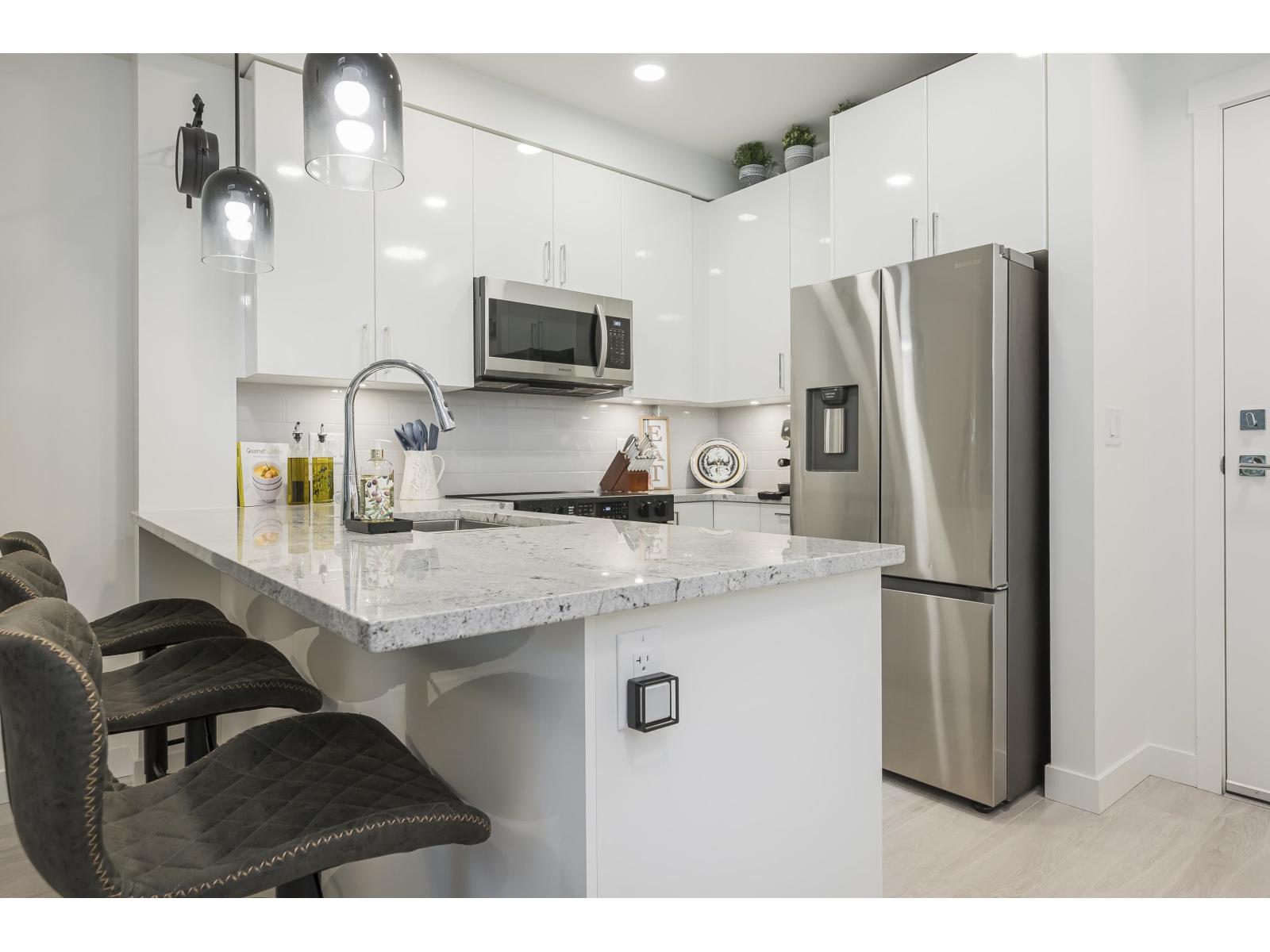 106 5504 BRYDON CRESCENT, Langley
