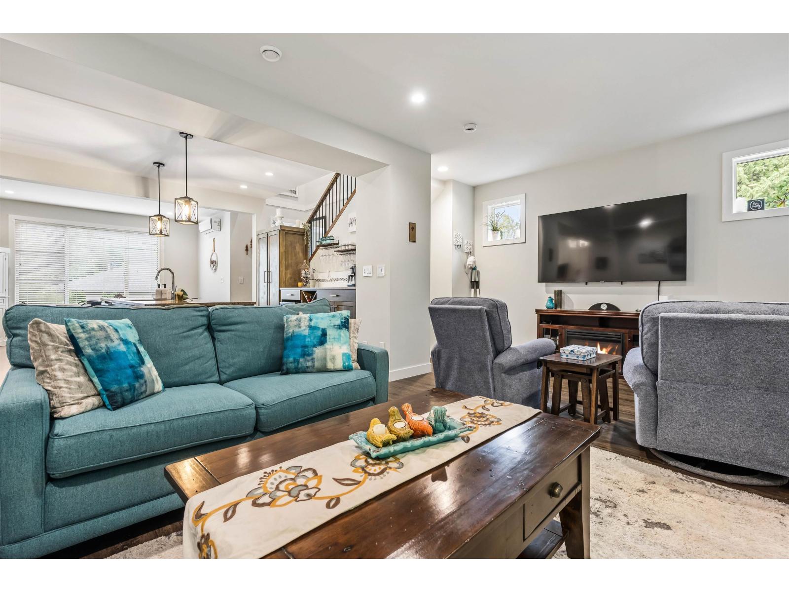 26 520 HOT SPRINGS ROAD, Harrison Hot Springs, Harrison Hot Springs