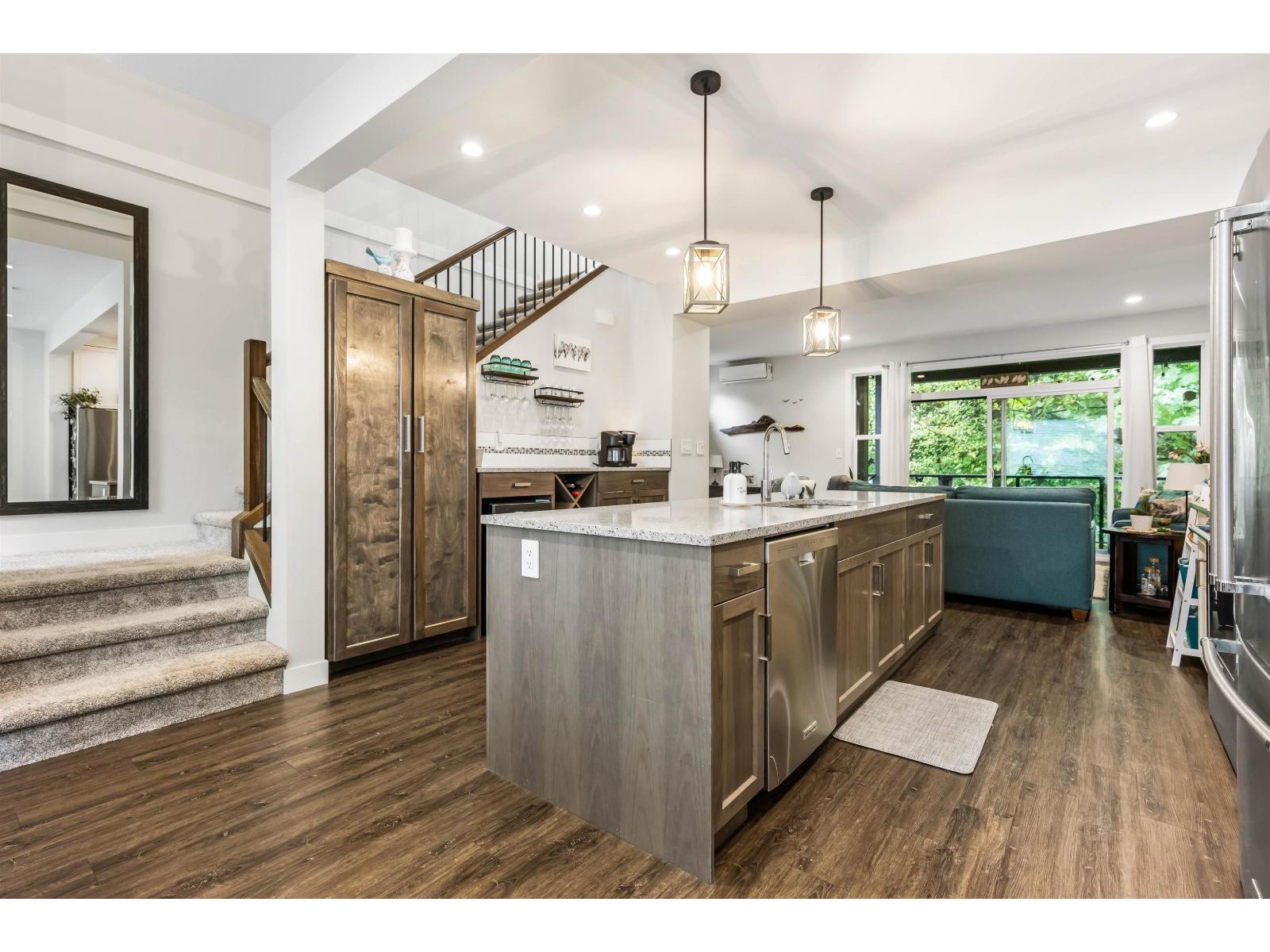 26 520 HOT SPRINGS ROAD, Harrison Hot Springs, Harrison Hot Springs