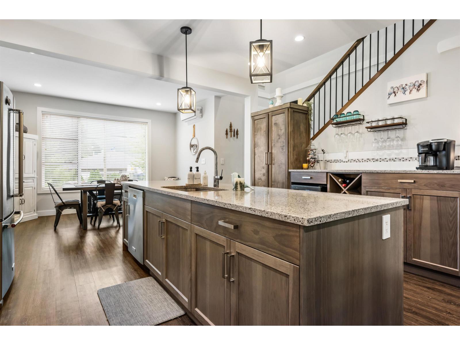 26 520 HOT SPRINGS ROAD, Harrison Hot Springs, Harrison Hot Springs