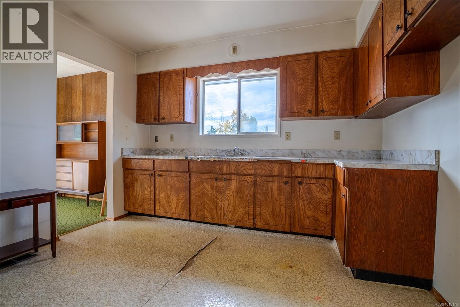  1805 Fairburn Drive, Saanich