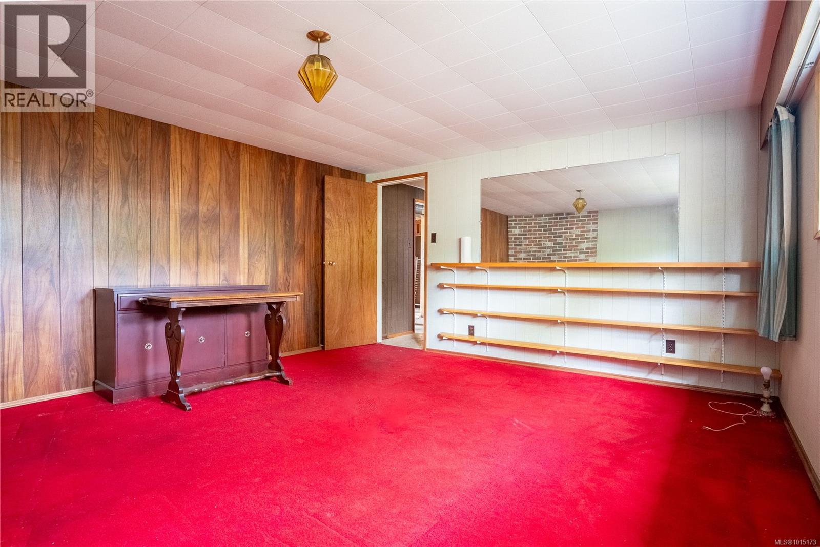  1805 Fairburn Drive, Saanich