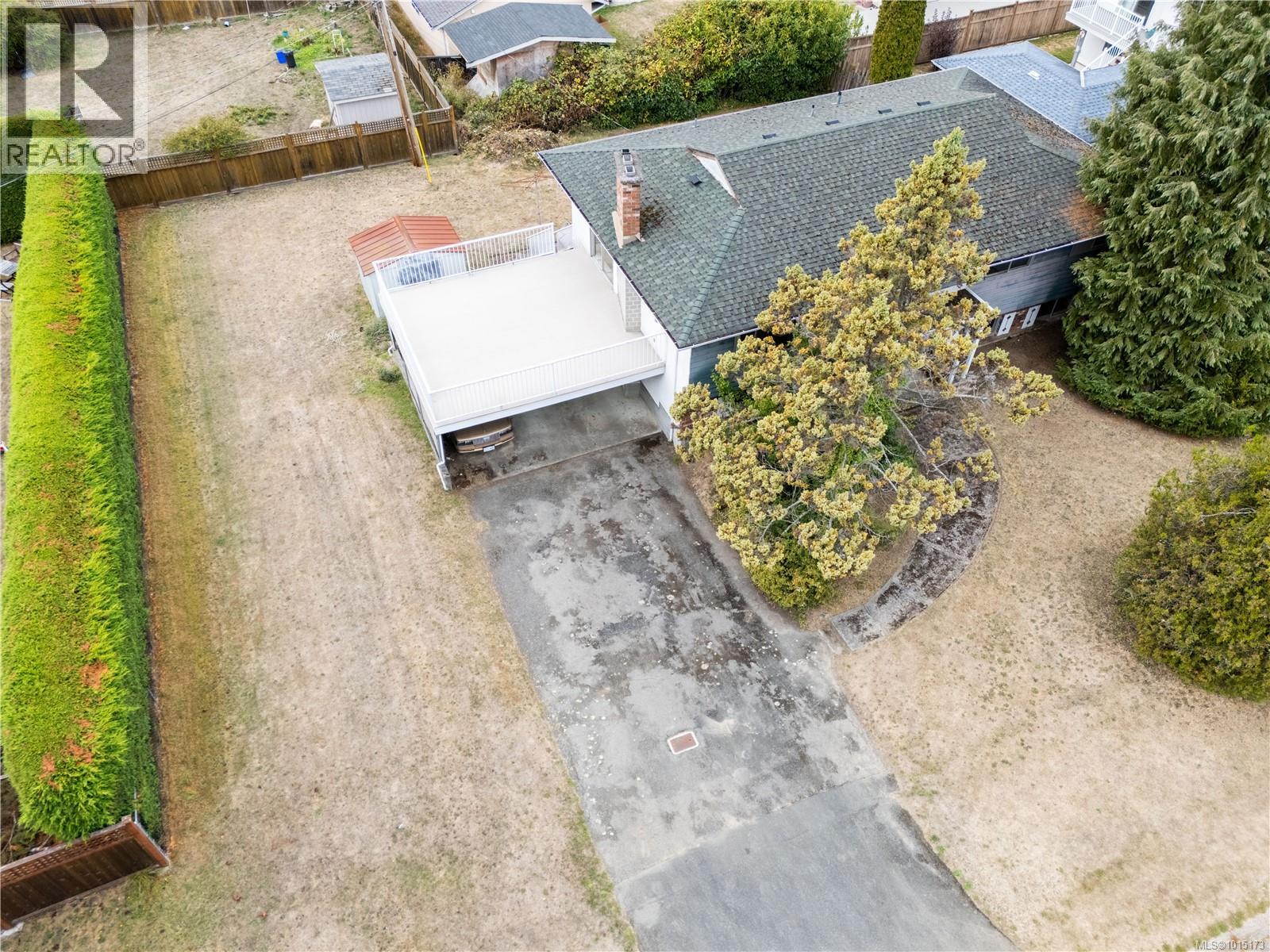  1805 Fairburn Drive, Saanich