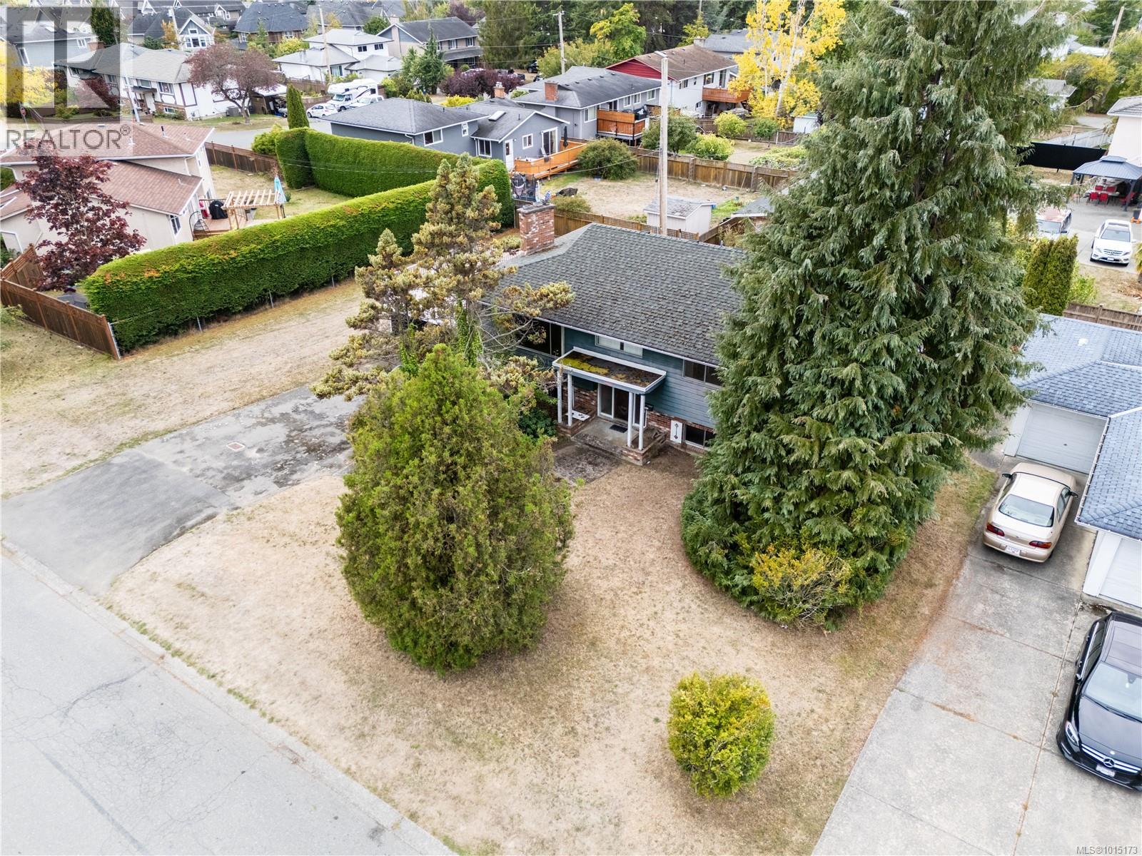  1805 Fairburn Drive, Saanich