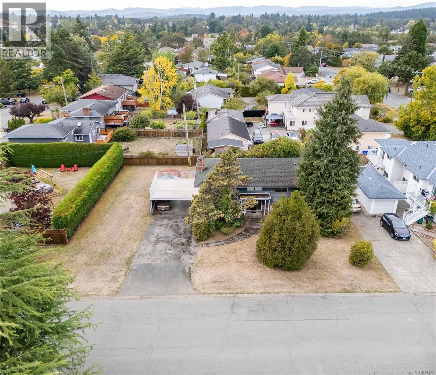  1805 Fairburn Drive, Saanich