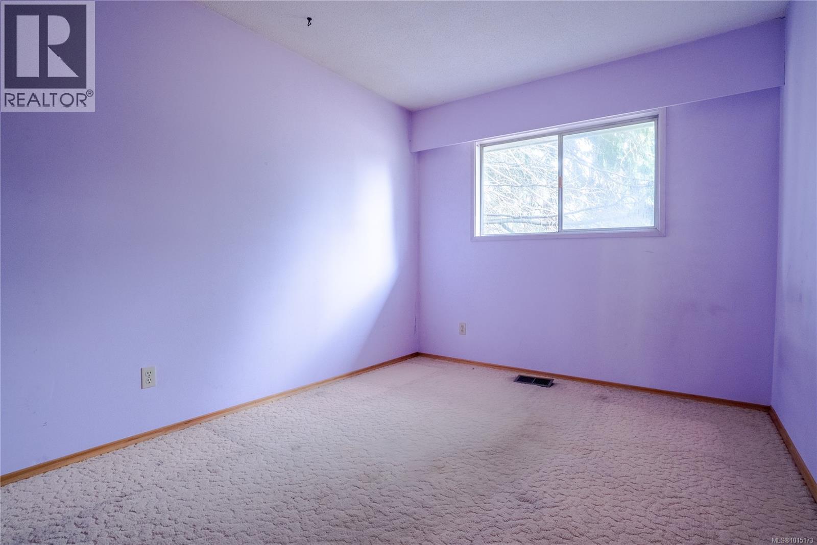  1805 Fairburn Drive, Saanich