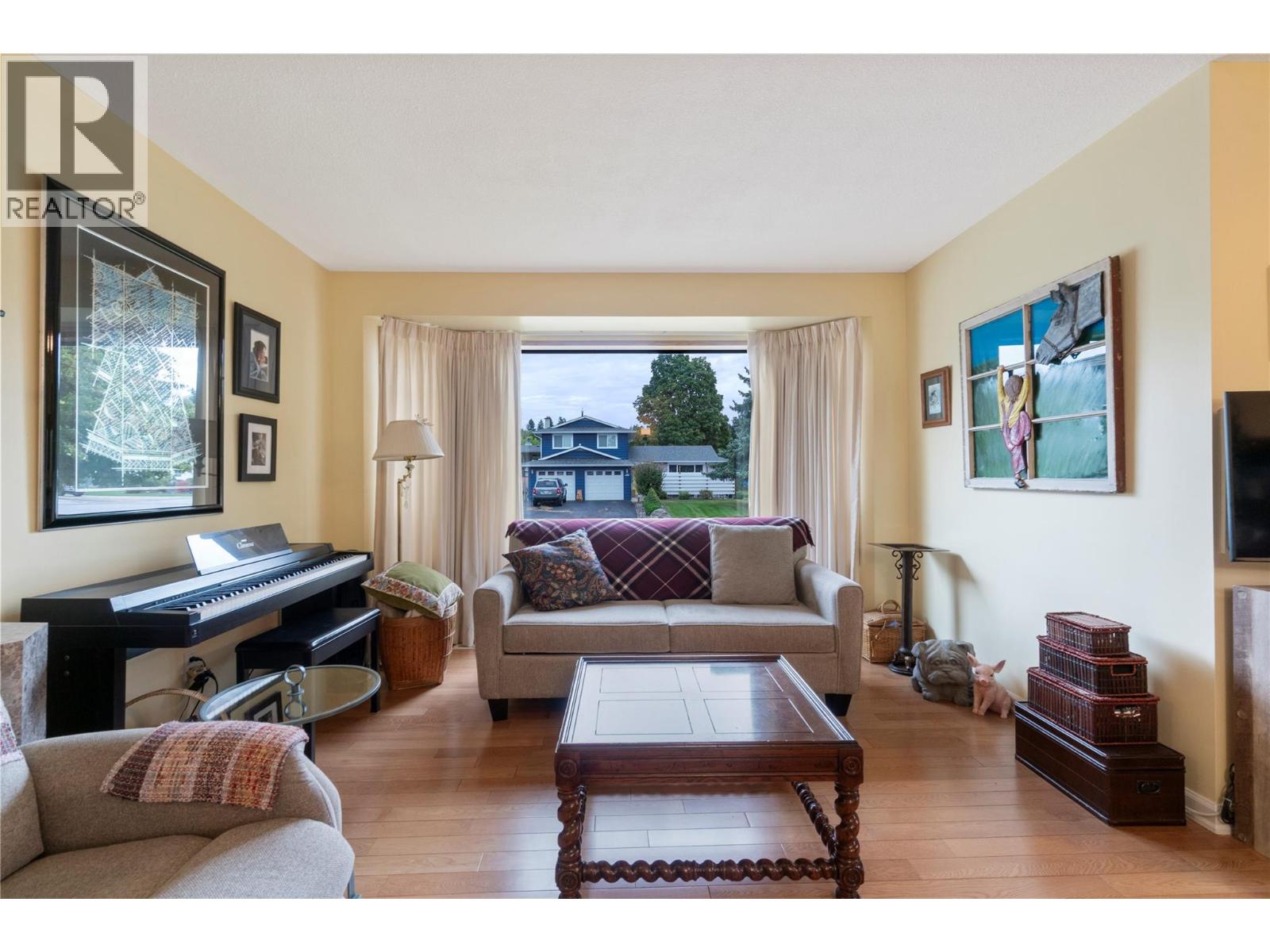 131 15 Street NE, Salmon Arm