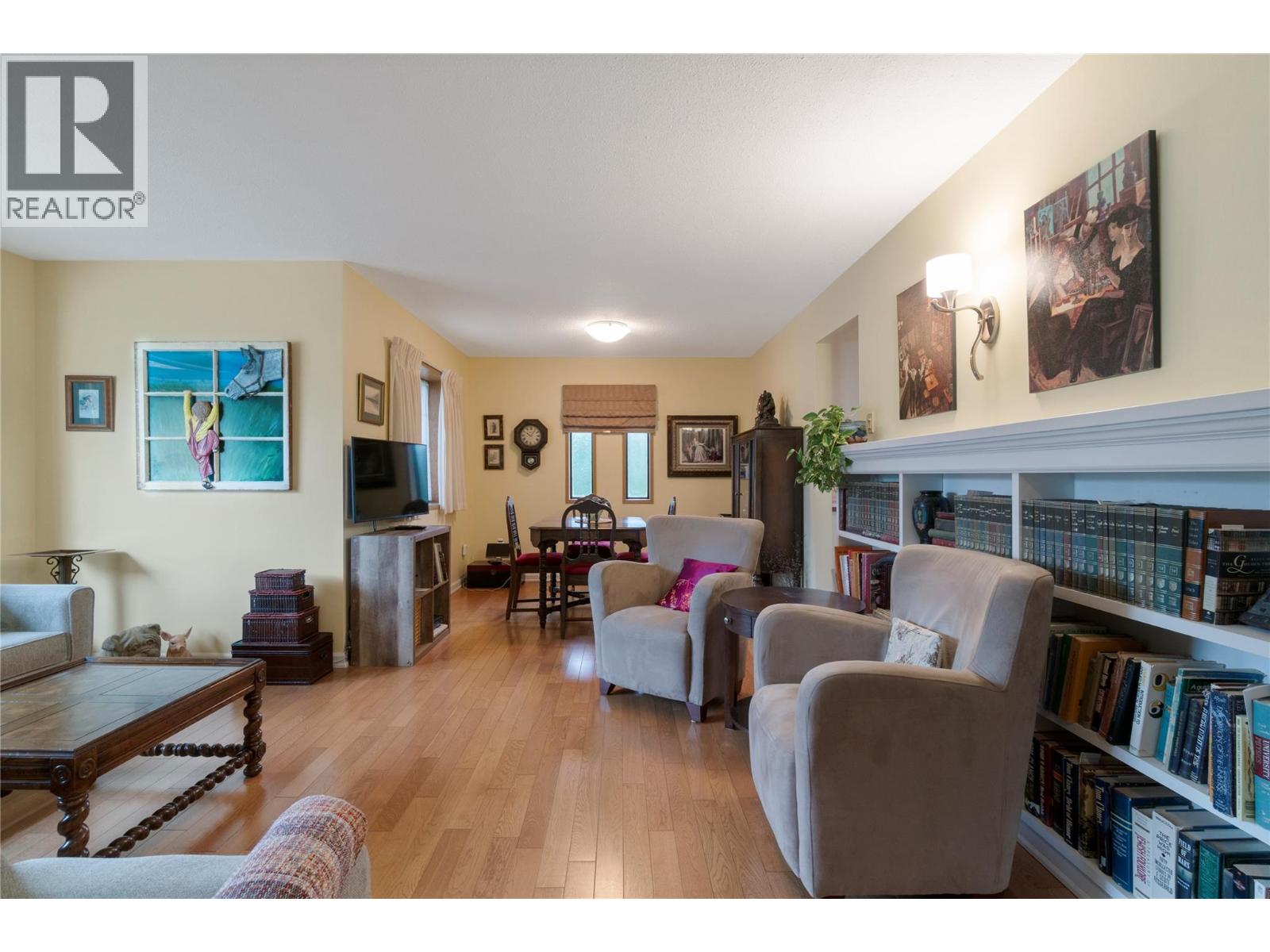 131 15 Street NE, Salmon Arm