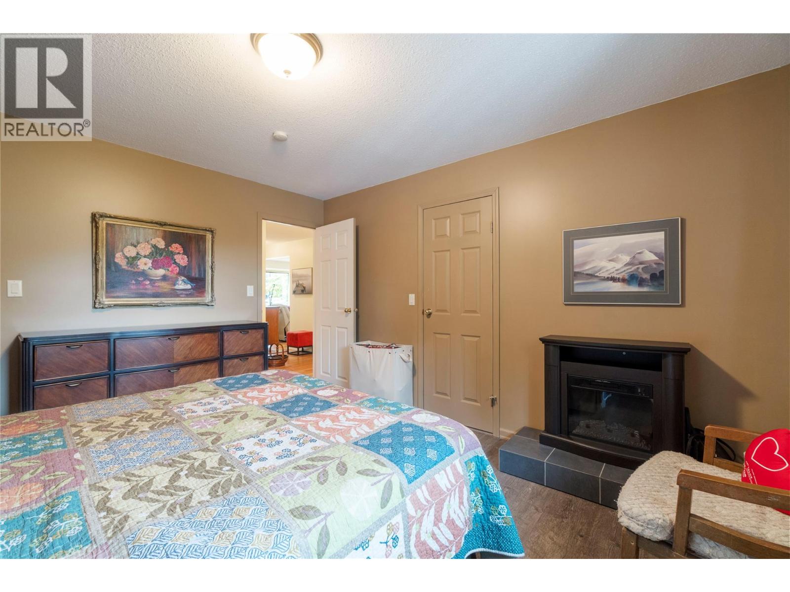 131 15 Street NE, Salmon Arm