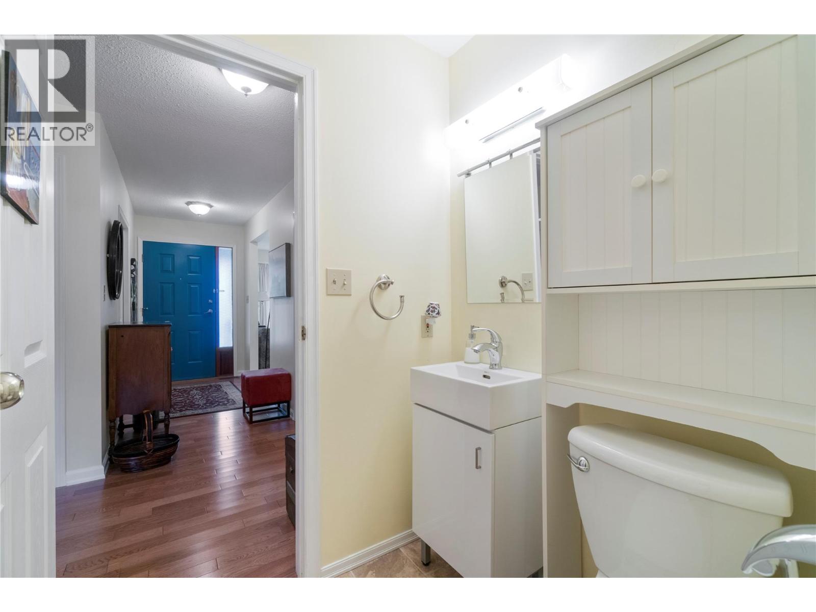 131 15 Street NE, Salmon Arm