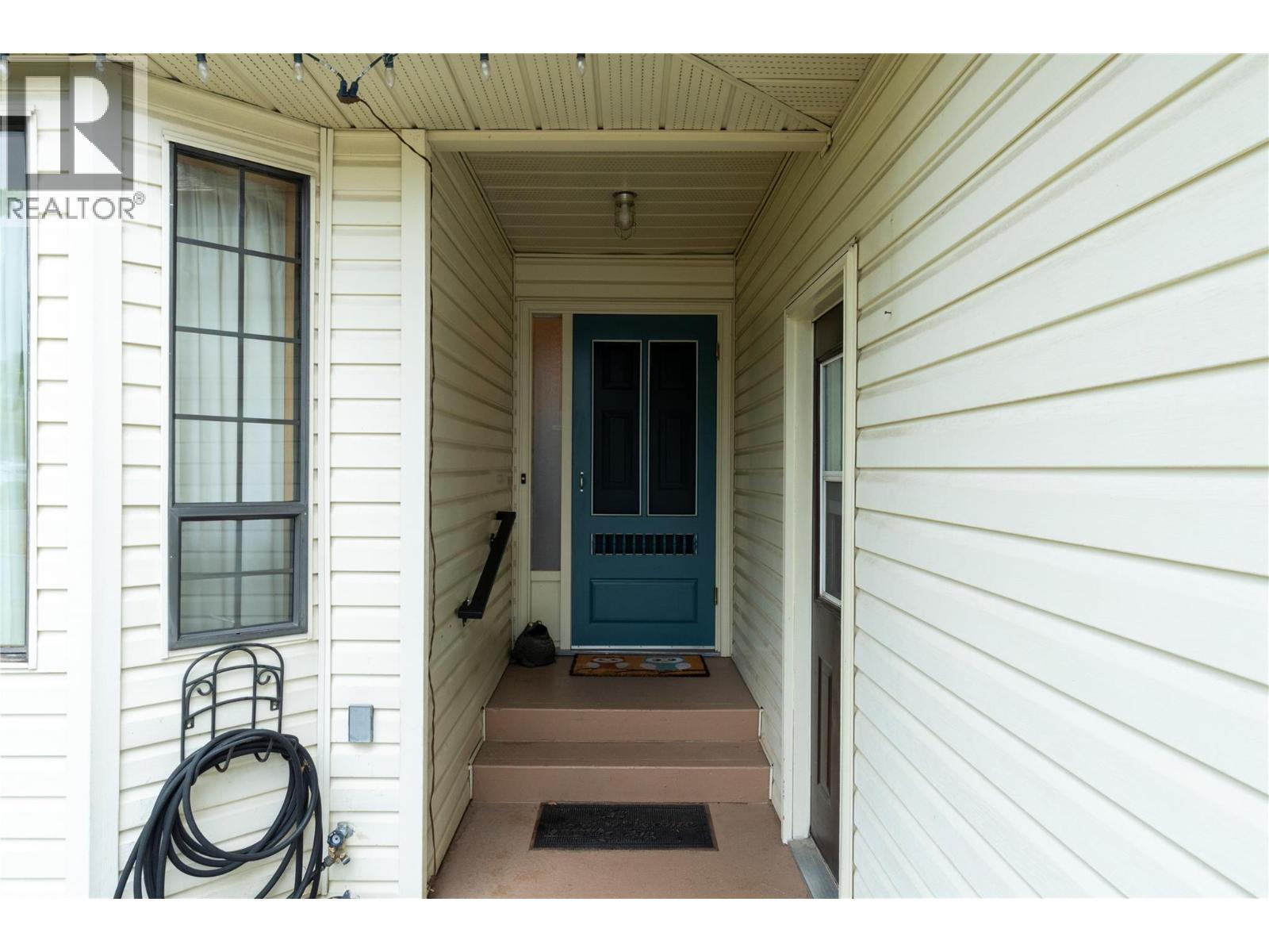 131 15 Street NE, Salmon Arm