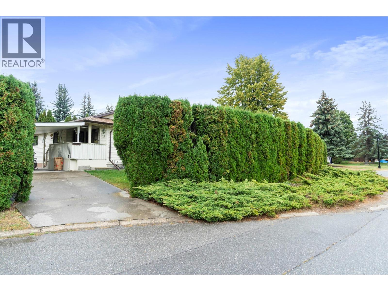 131 15 Street NE, Salmon Arm