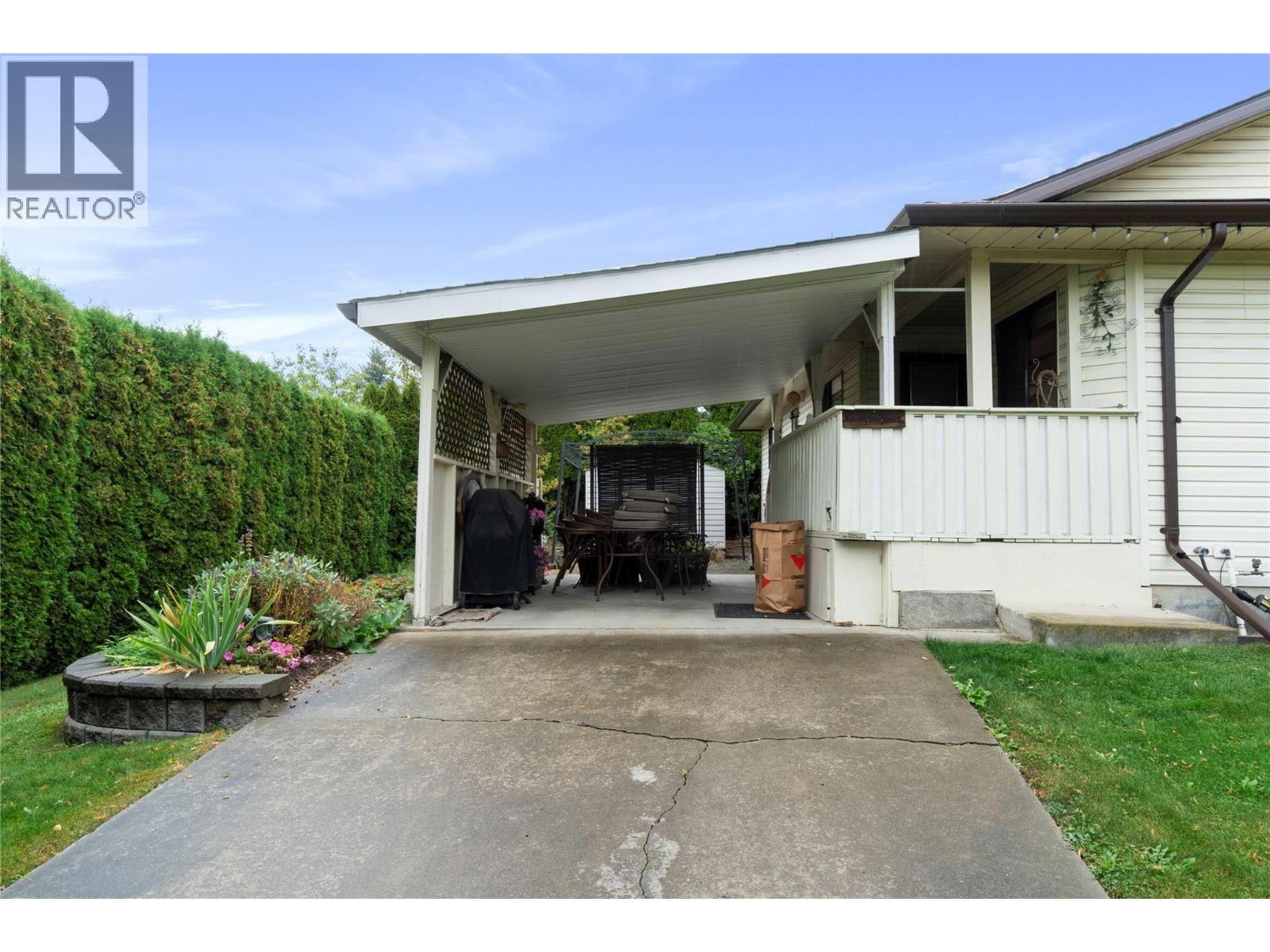 131 15 Street NE, Salmon Arm