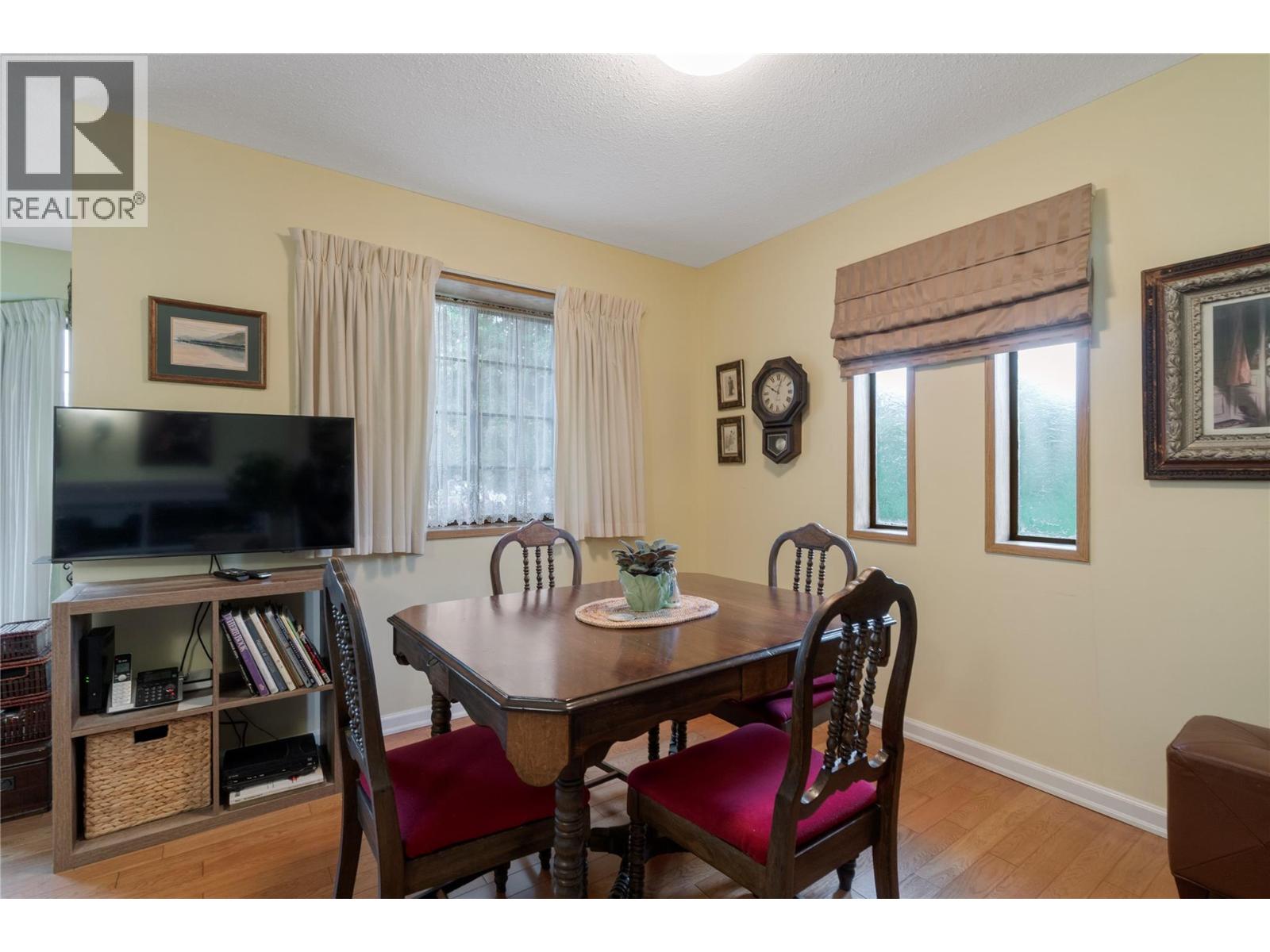 131 15 Street NE, Salmon Arm