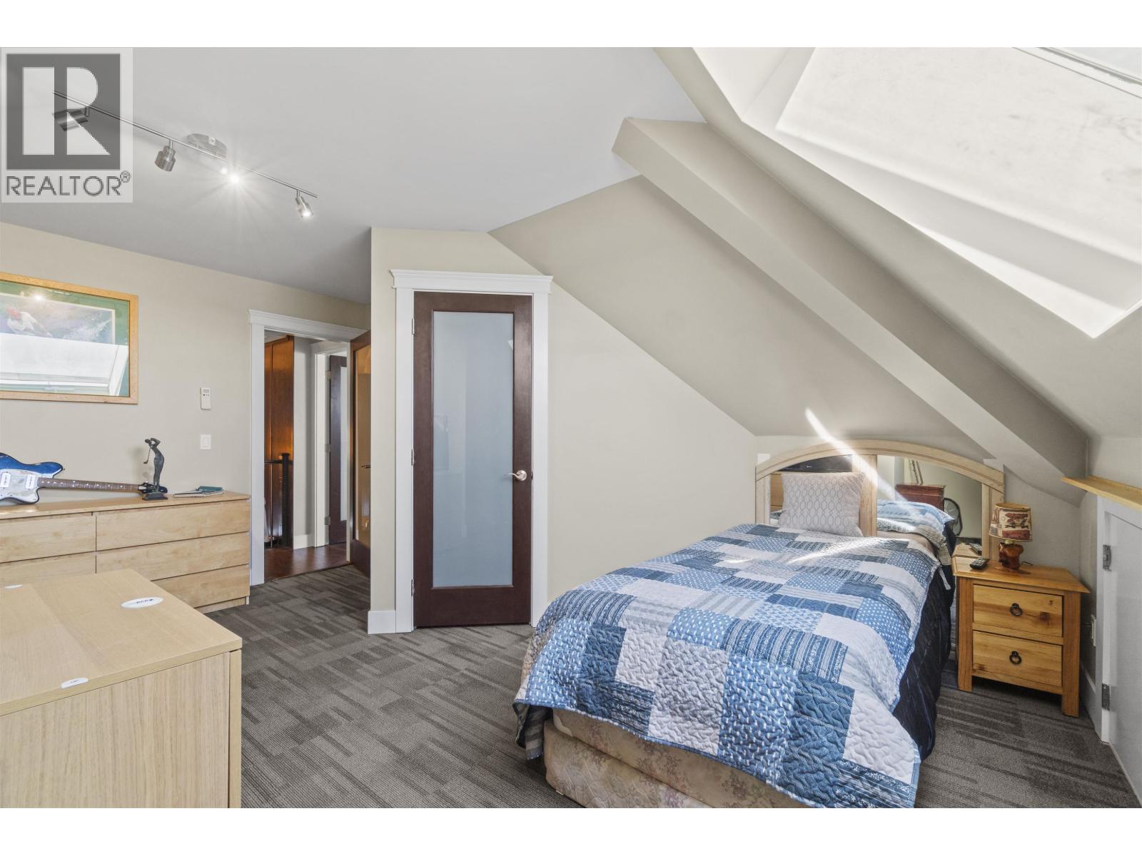 1901 1250 QUAYSIDE DRIVE, New Westminster